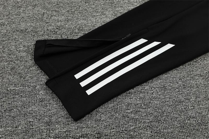 24/25 Manchester United red Half Zip Training Kit (Adult Kids Kit)