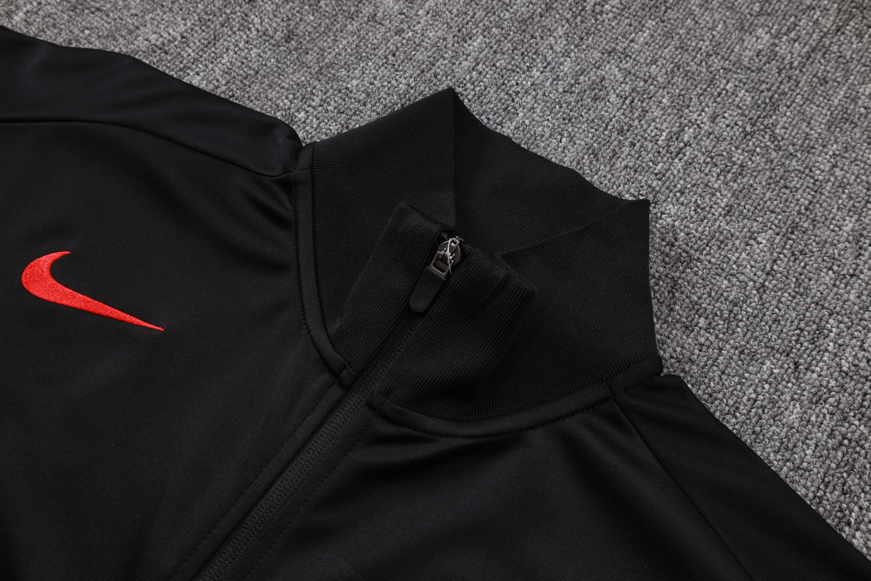 2025/2026 Paris Saint-Germain Adults' Full-Zip Training Kits (Adult Kit)