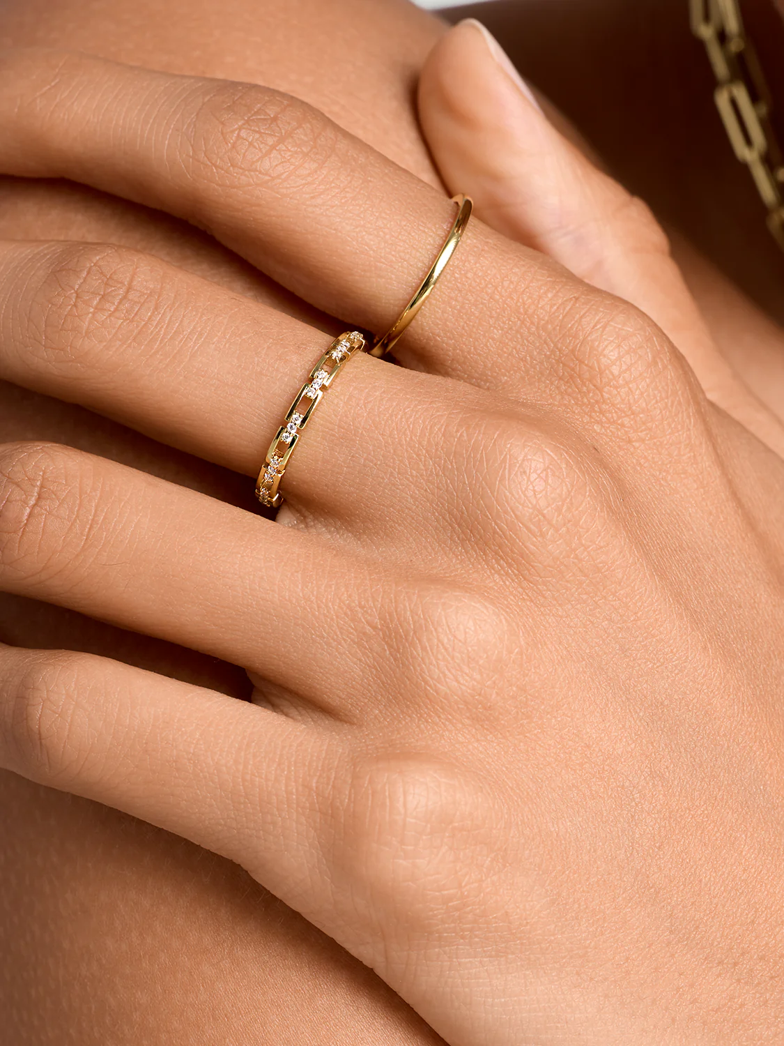 Linked Delicate Ring