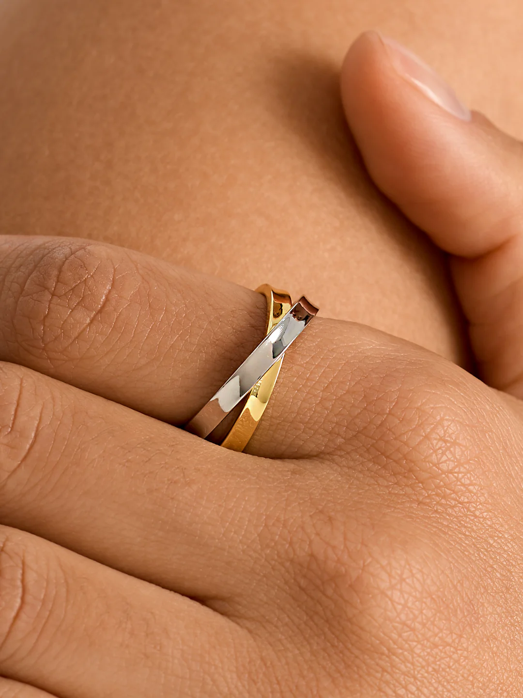 Mixed Interlocking Ring