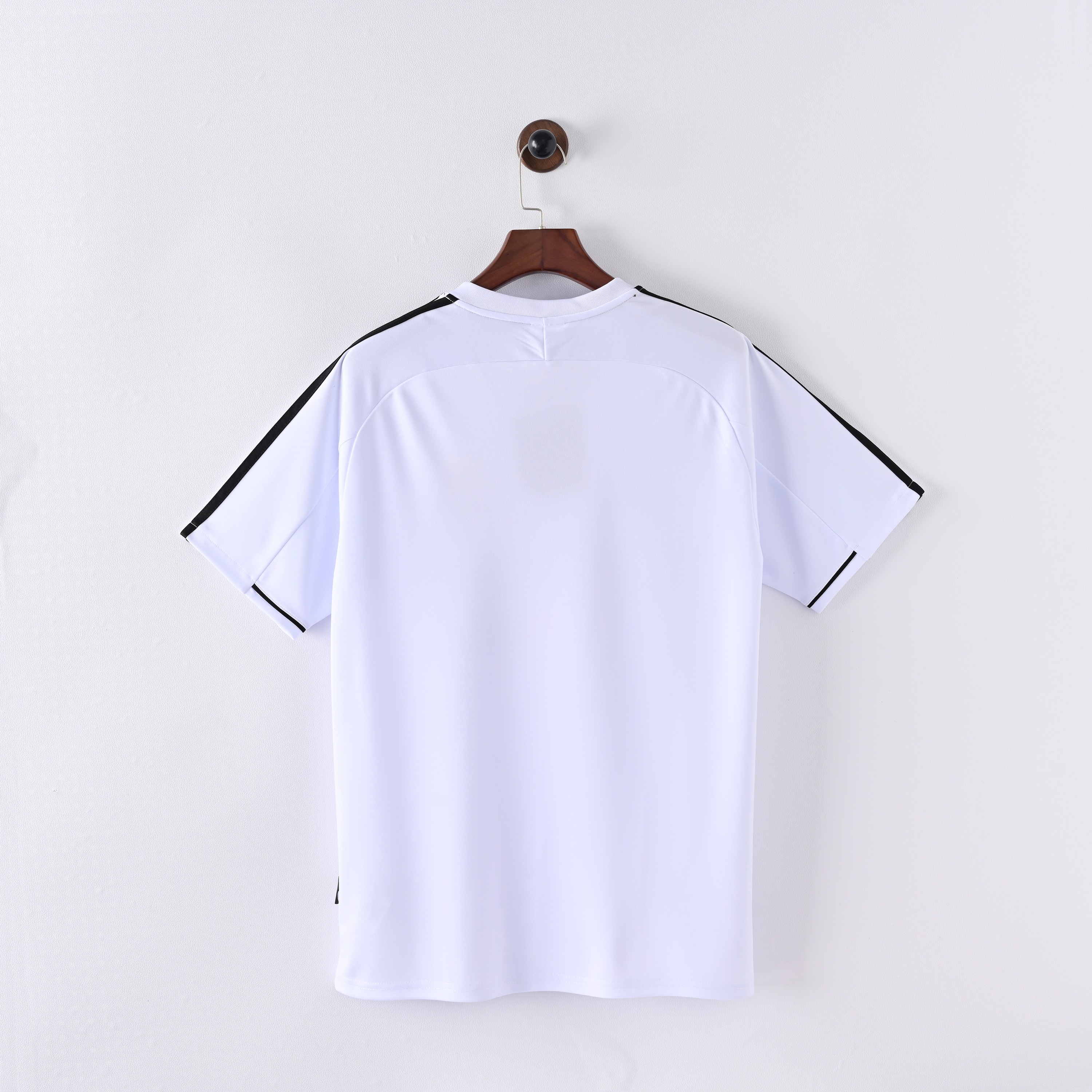 2003/2004 Real Madrid Home Retro Football Shirt