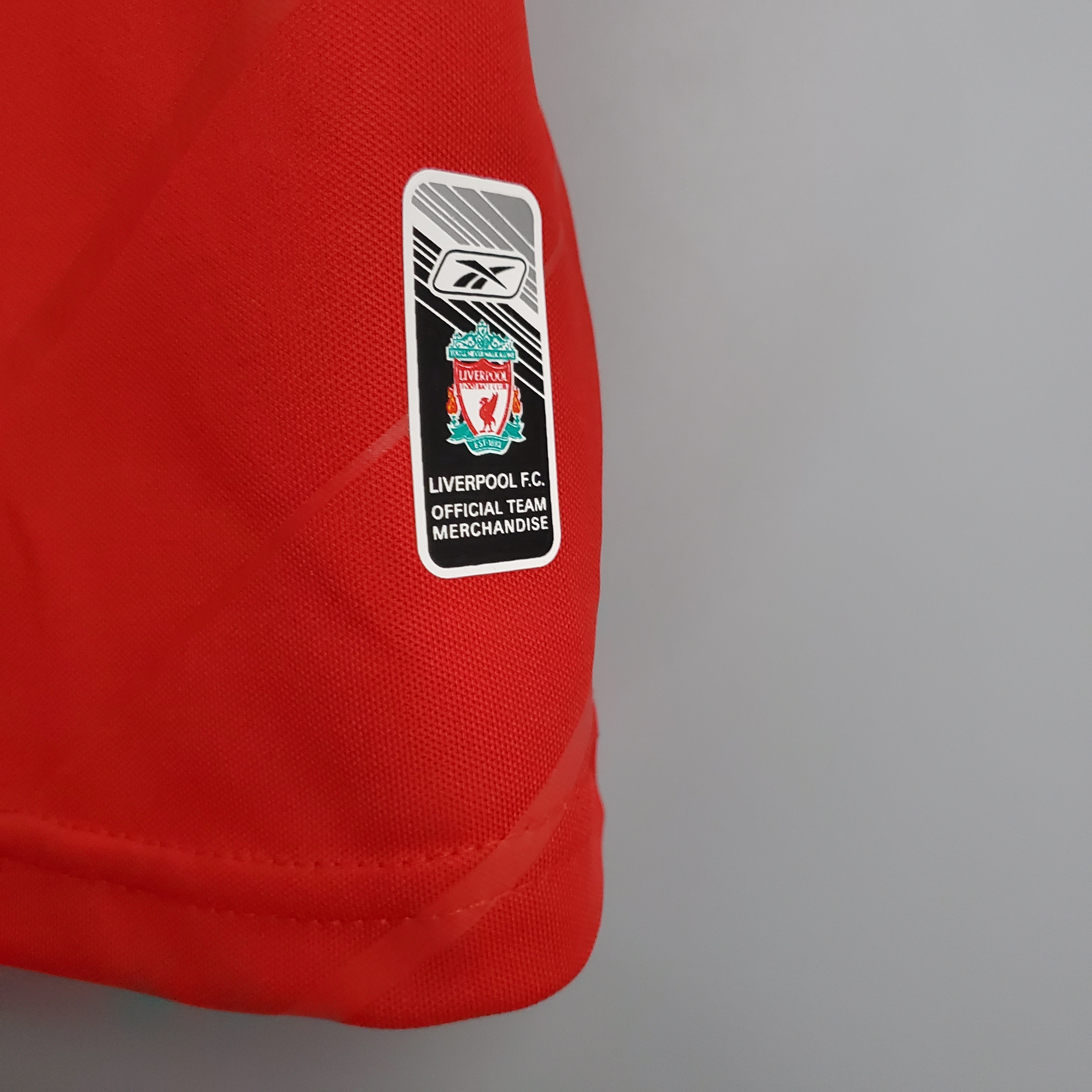 2004/2005 Liverpool Retro Home Football Shirt