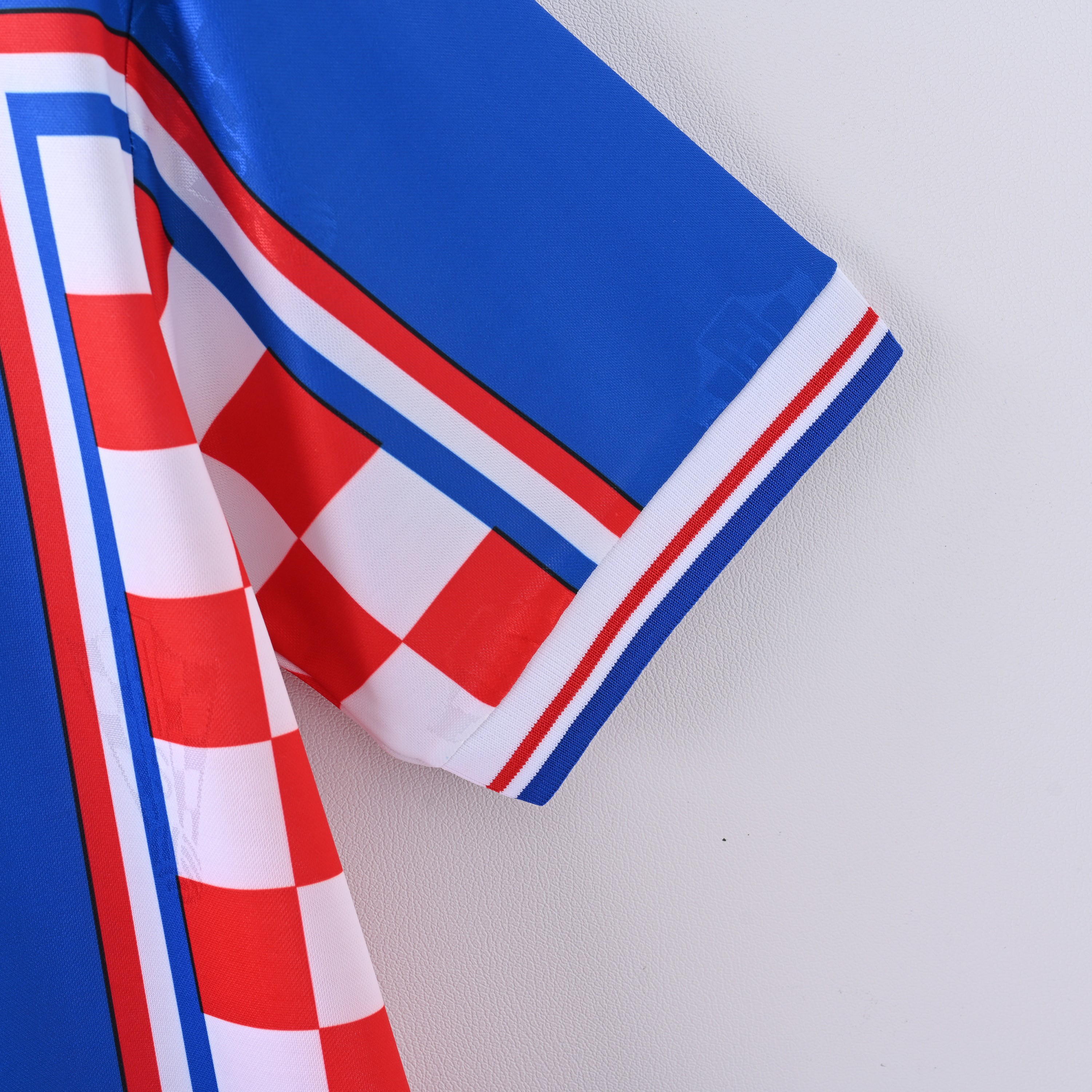 1998 Croatia away football shirt（Retro）
