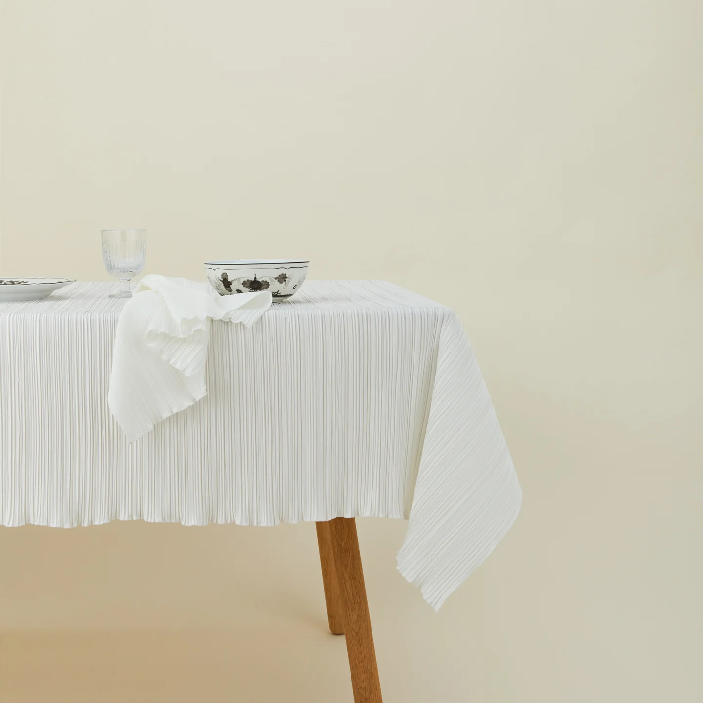 Pleated Tablecloth - Ivory