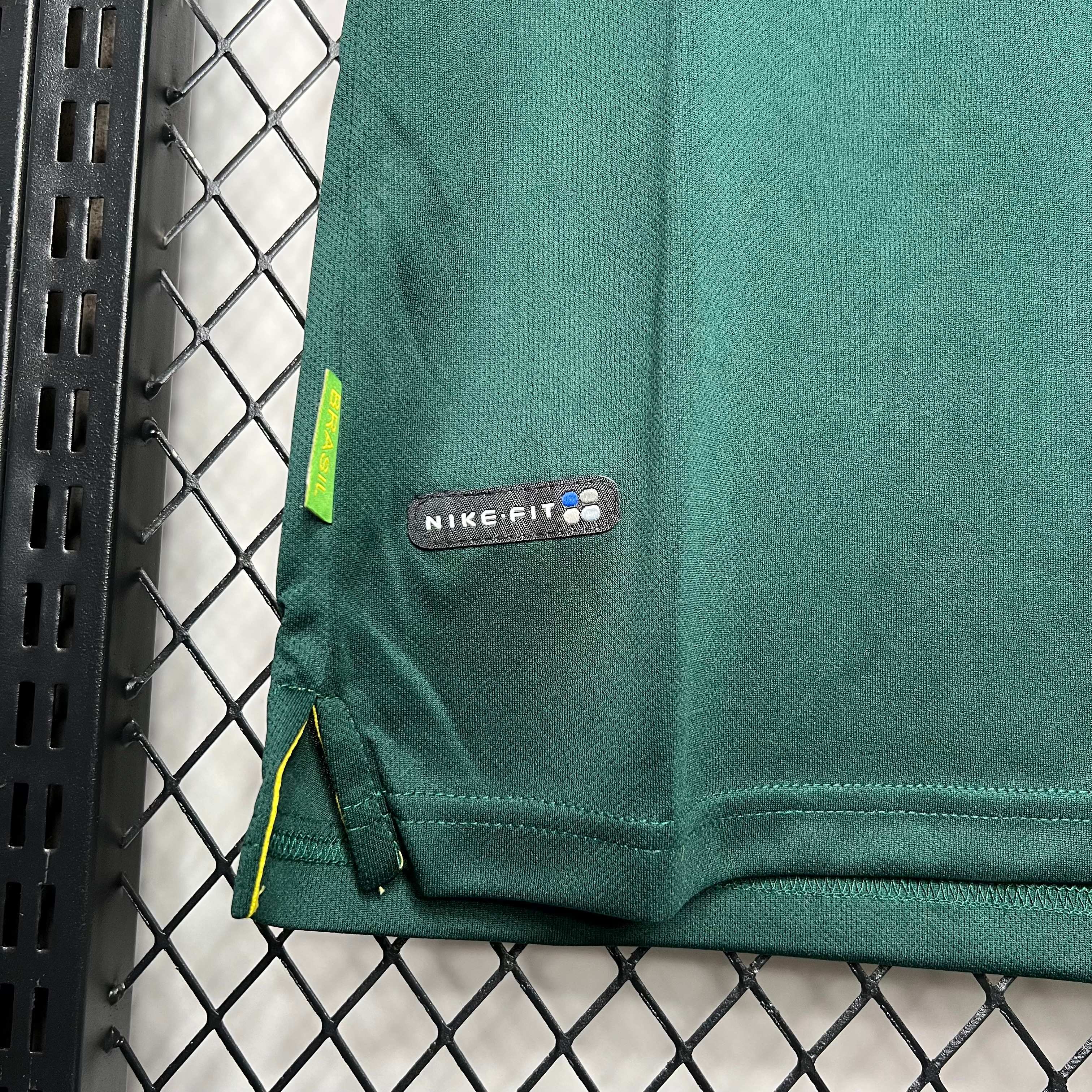 1998 Brazil Goalkeeper Retro Football Shirt