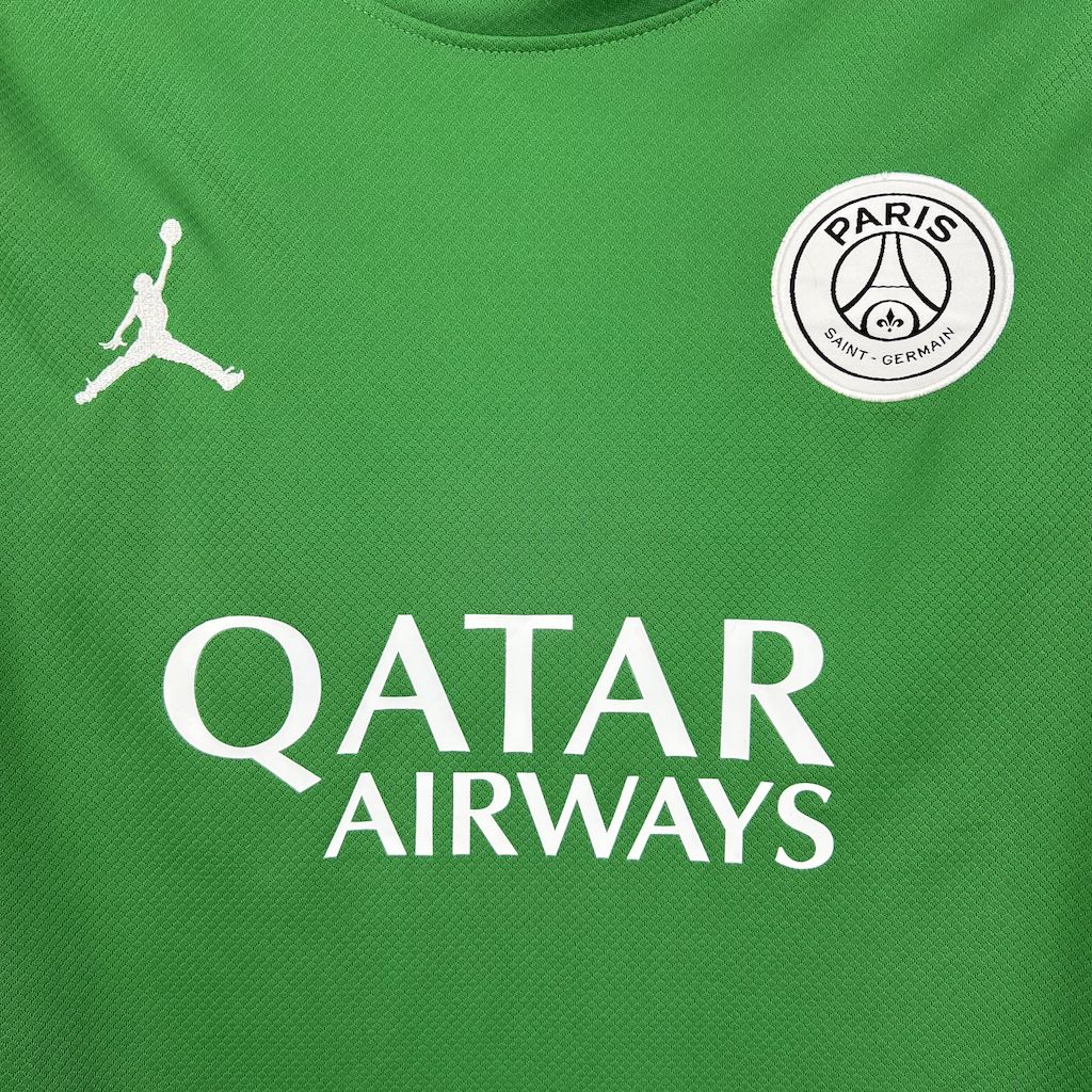 2025/2026 Paris Saint-Germain Green Goalkeeper Football Jersey (Fan Edition)