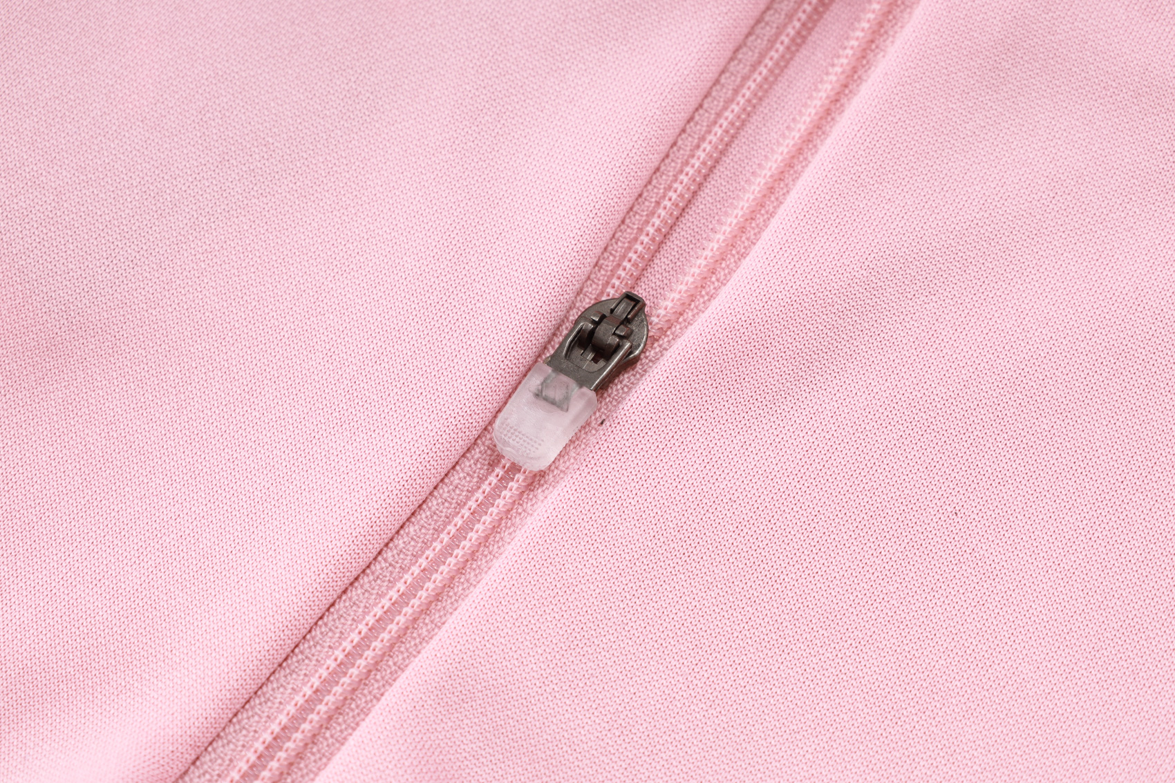 2024/2025 Real Madrid Pink Adult Half Zip Training Kit (Adult Kit)