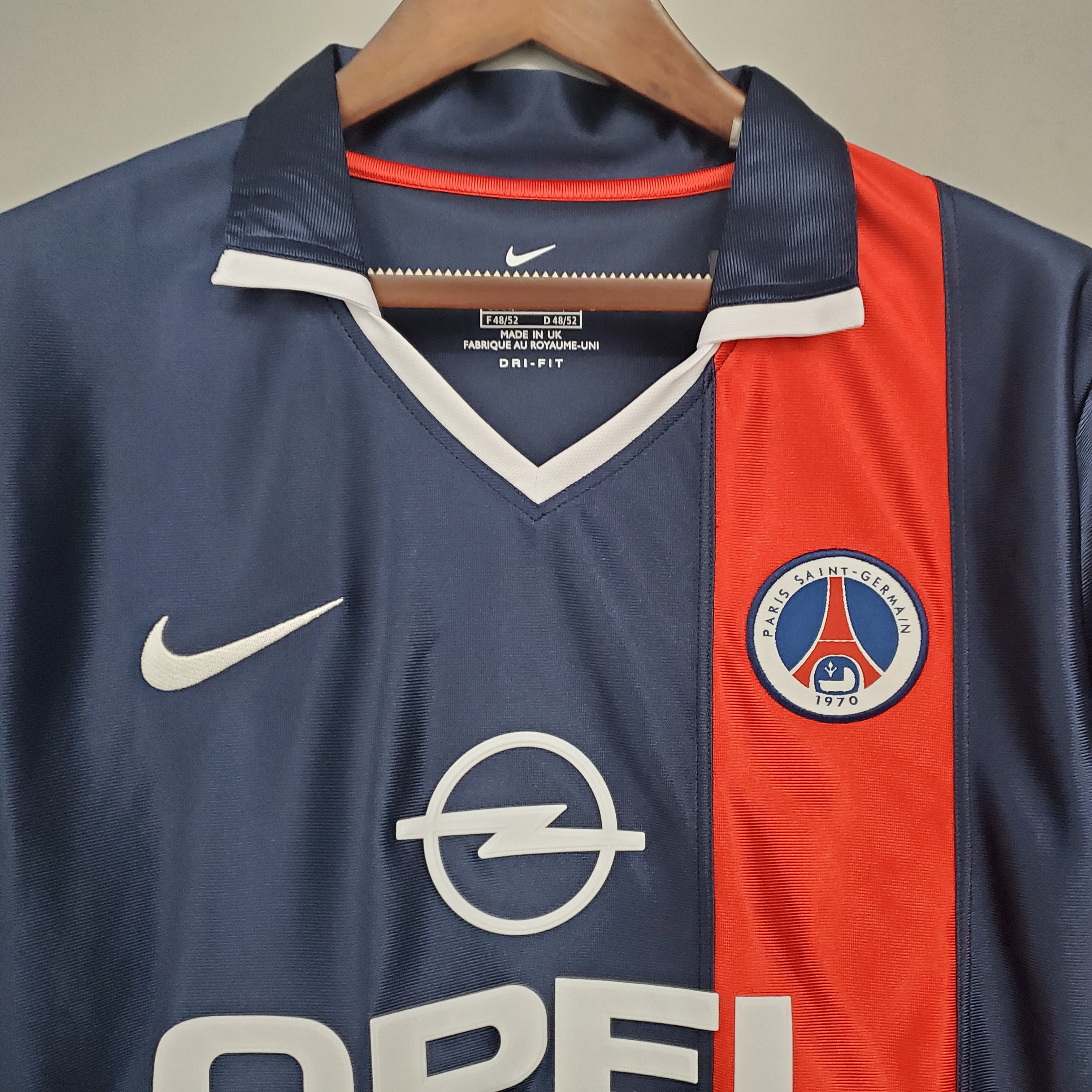 2001/2002 Paris Saint-Germain Home Retro Football Shirt