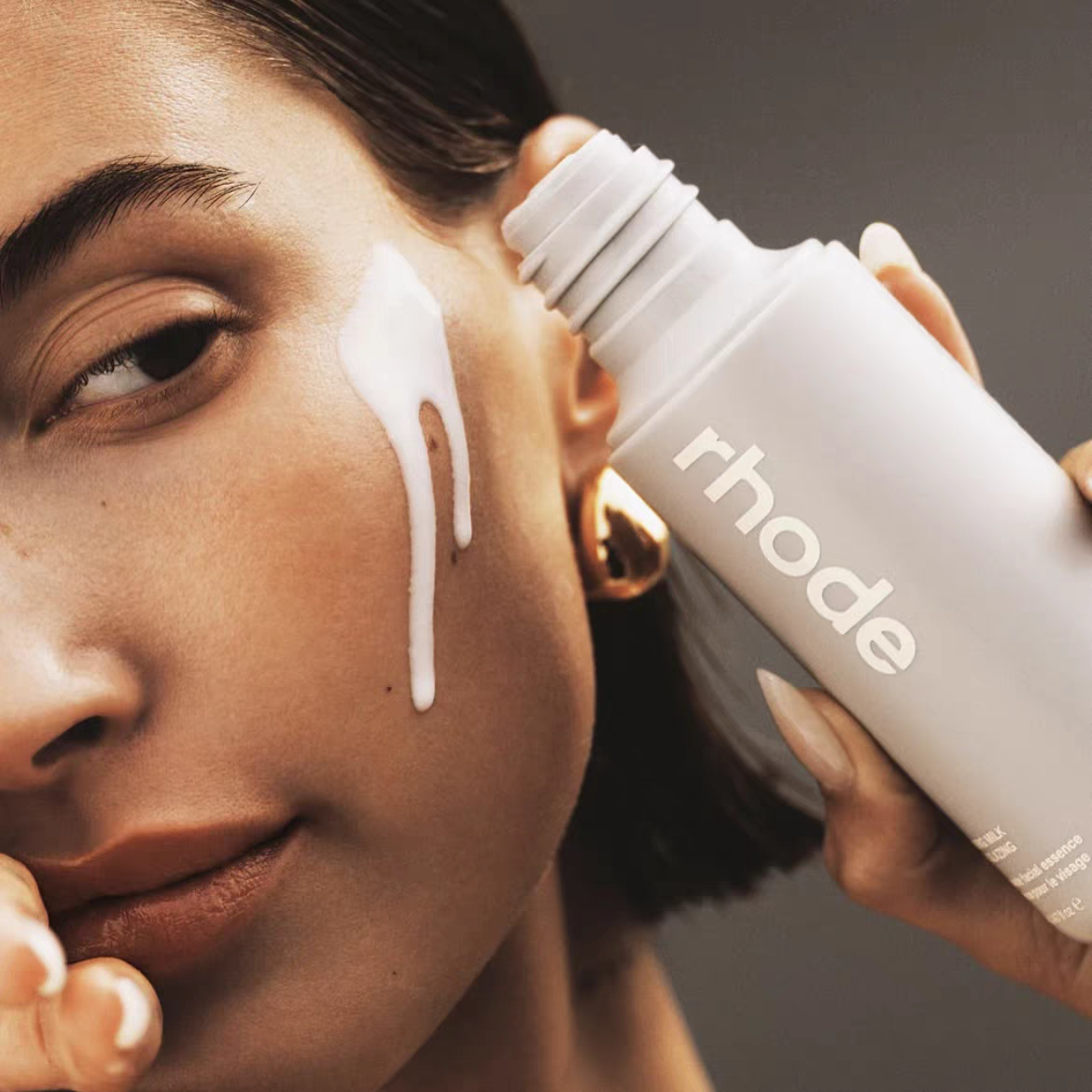 Rhode  Glazing Milk Ceramide Facial Essence