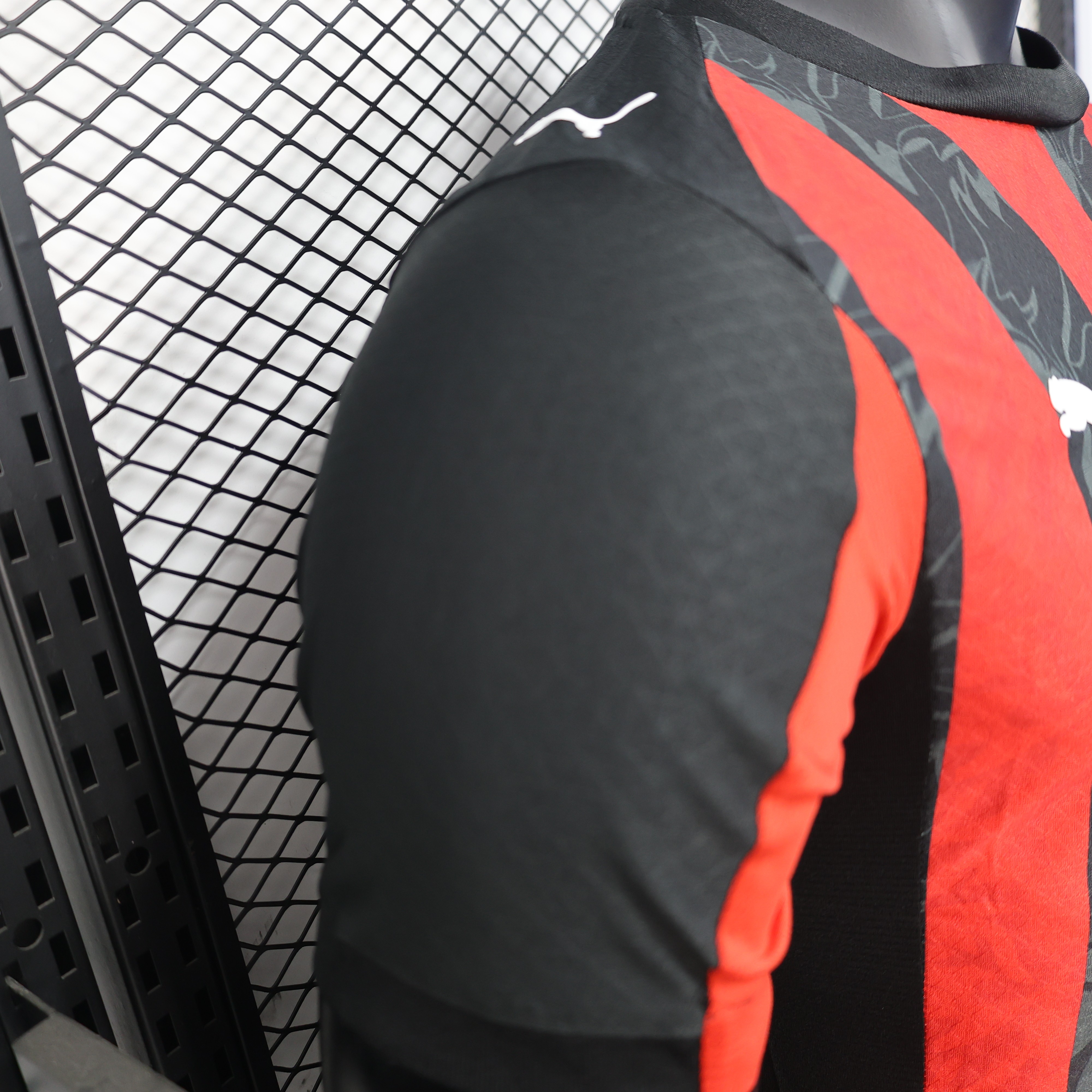 2025/2026 AC Milan Home Football Shirt (Player Edition)