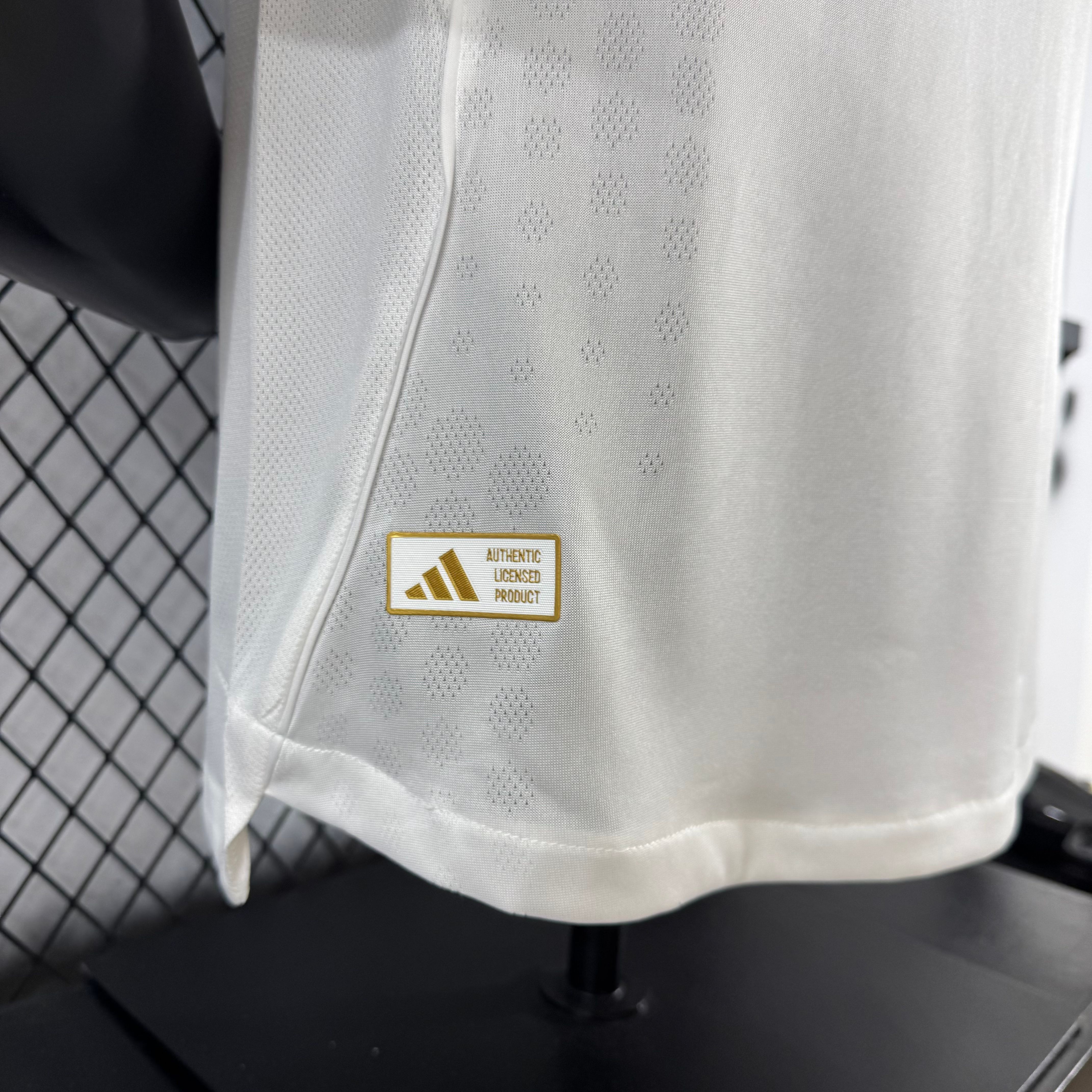 2025/2026 Leeds United Home Football Shirt (Player Edition)