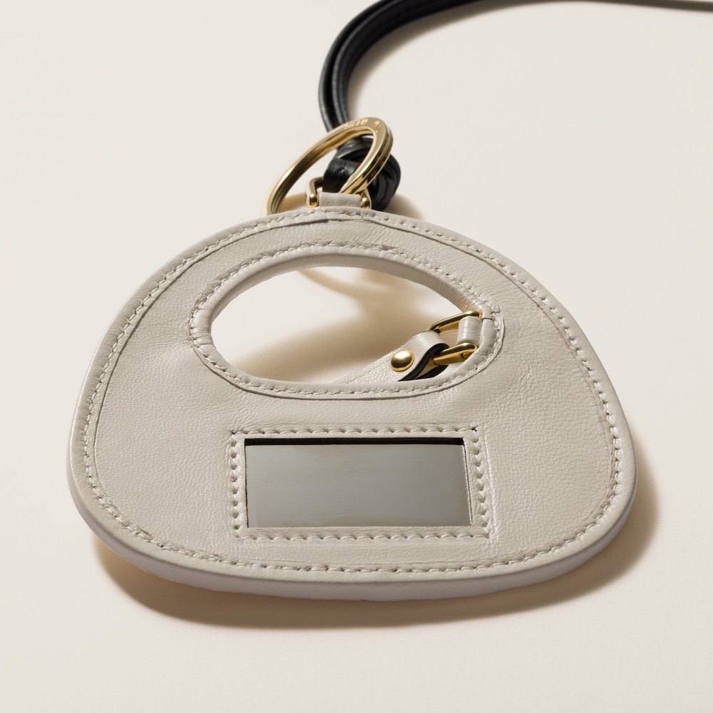 Wander leather trick