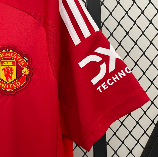 2024 2025 Manchester United home ground Football Shirt (Fans Edition)