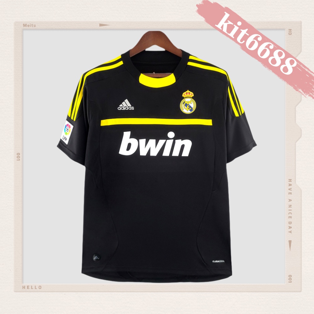 2011/2012 Real Madrid Goalkeeper Retro Football Shirt