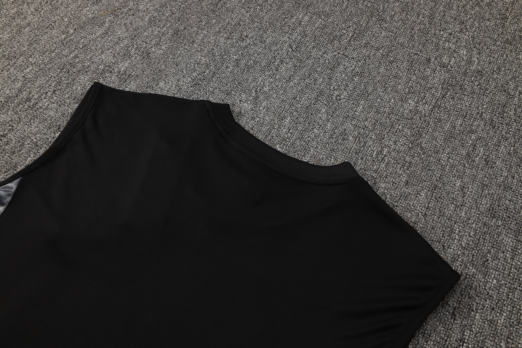 2025/2026 Real Madrid black adult vest training suit (Adult Kit)