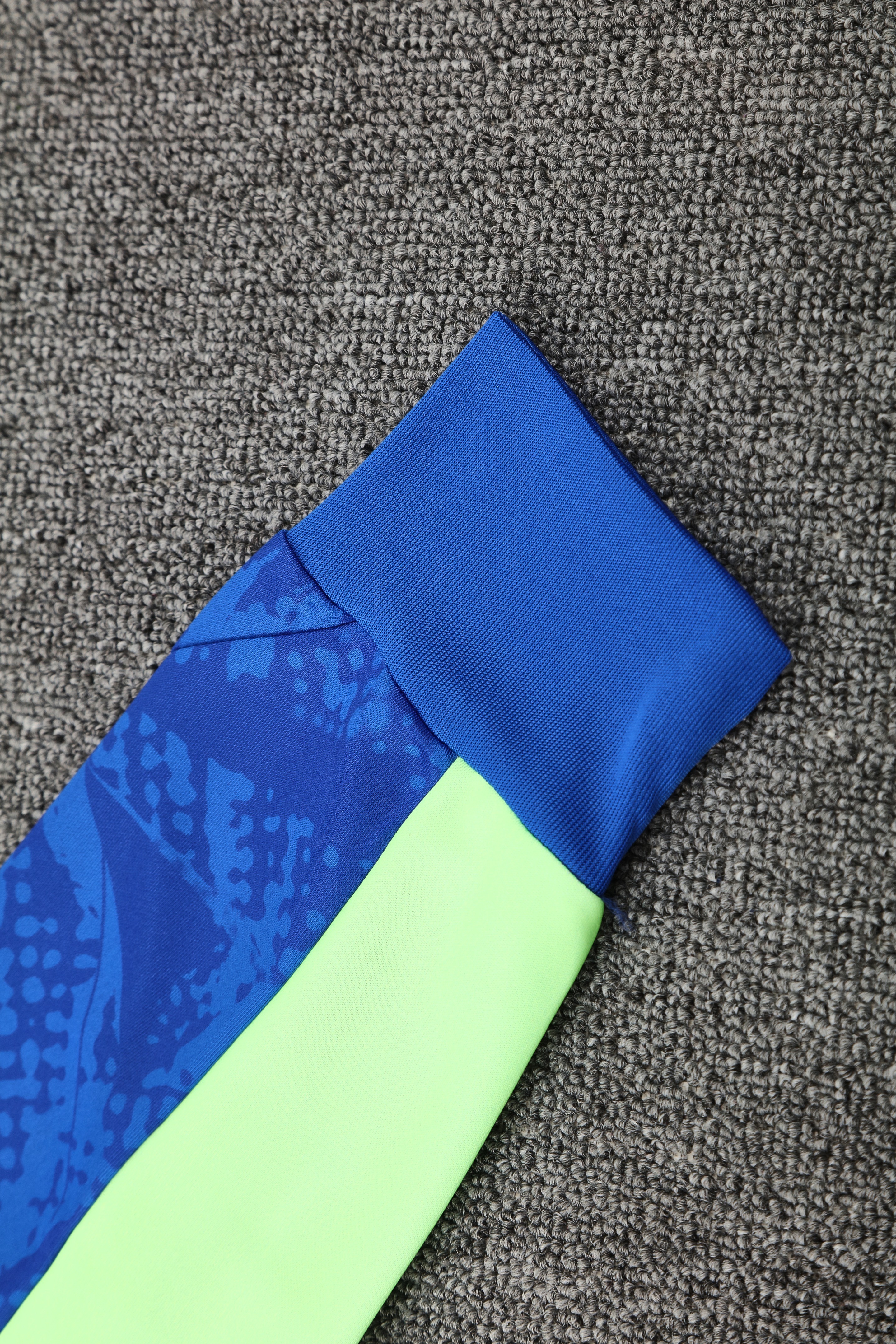 2025/2026 Barcelona Adult Long Sleeve Hood Kit