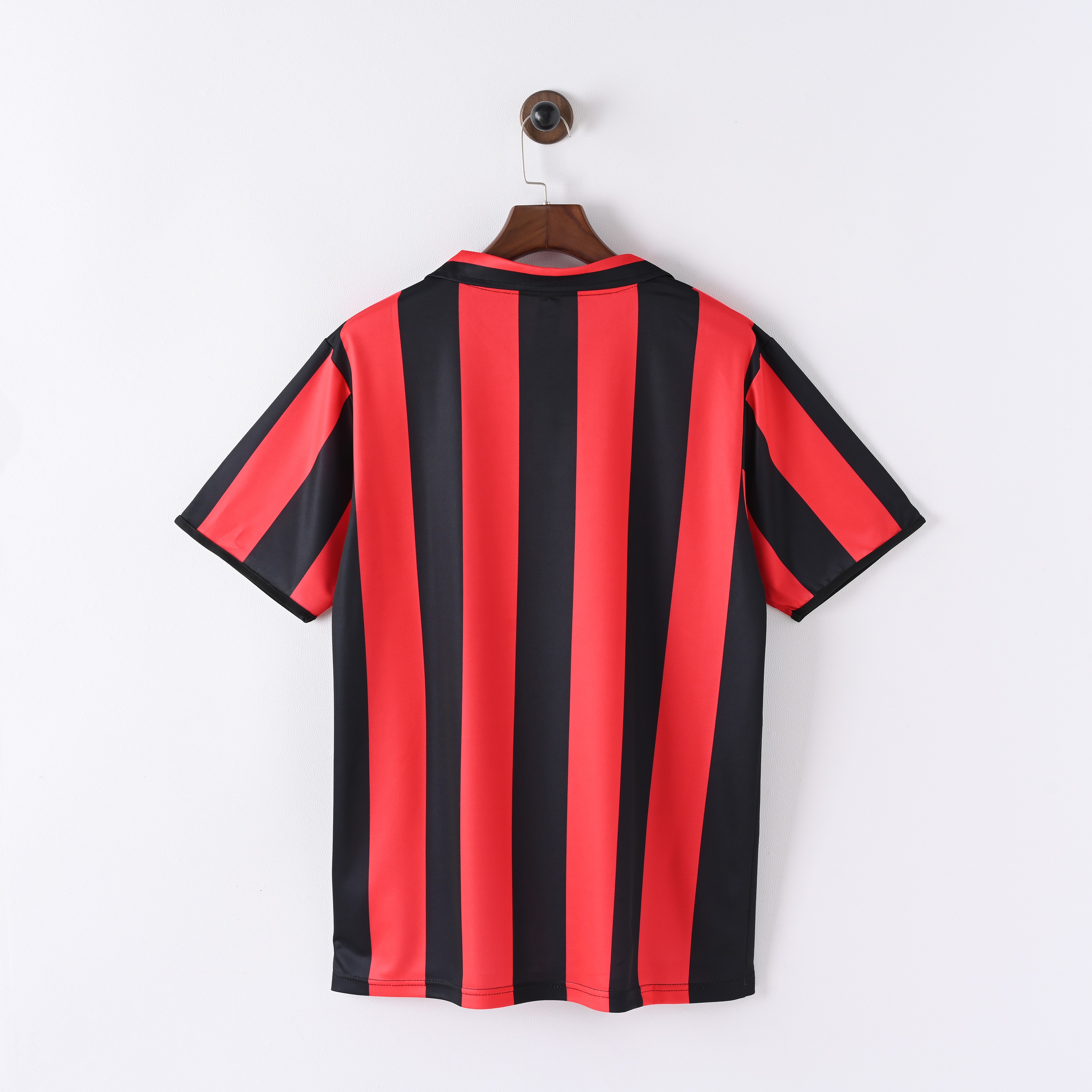 1988/1989 AC Milan Home Retro Football Shirt (Fan Edition)