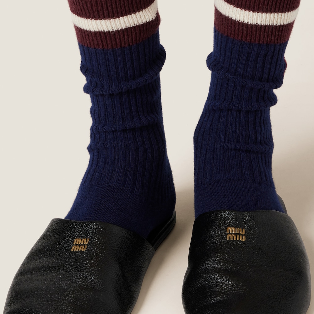 Wool and cashmere socks