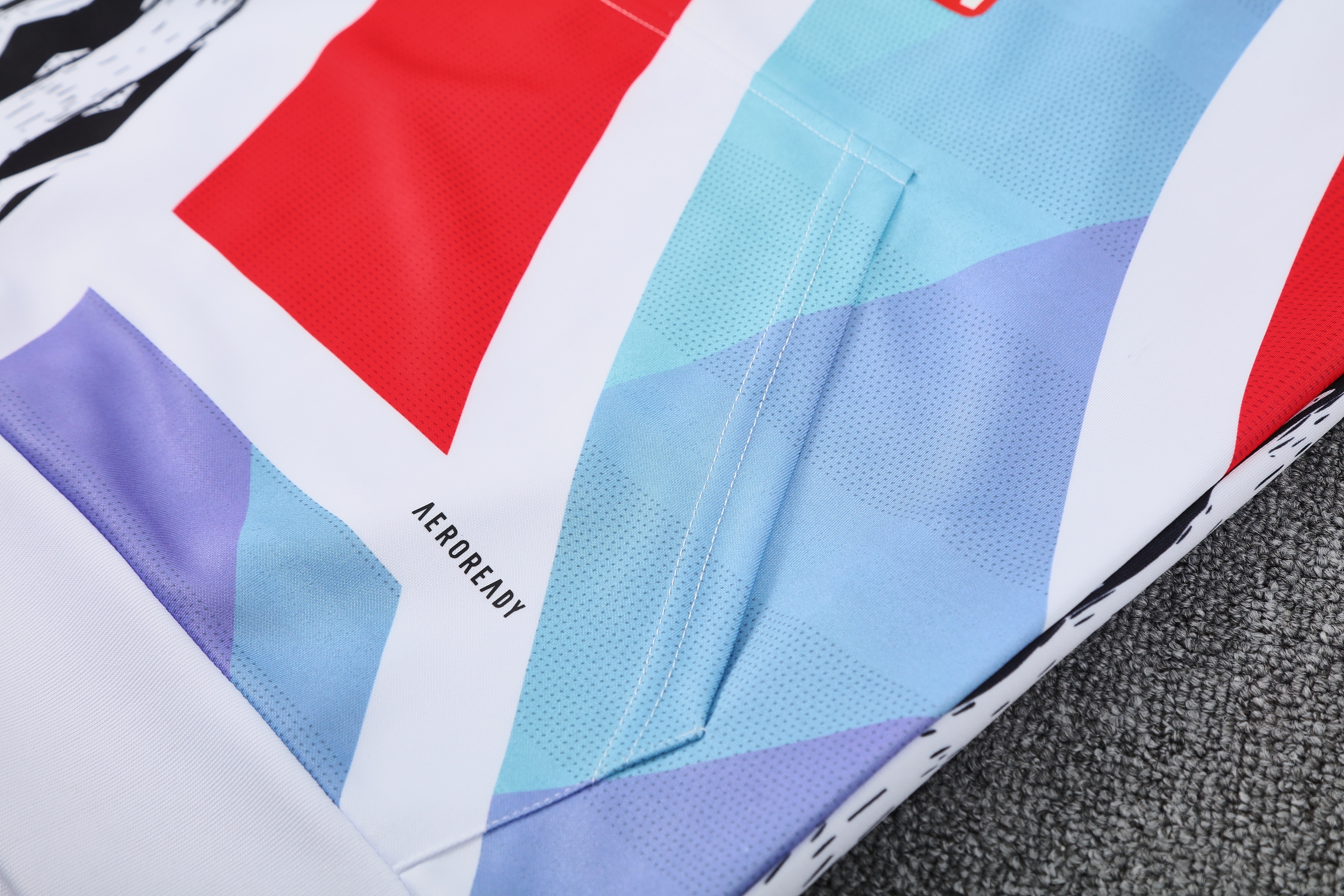 2025/2026 Arsenal Adult Long Sleeve Hood Kit