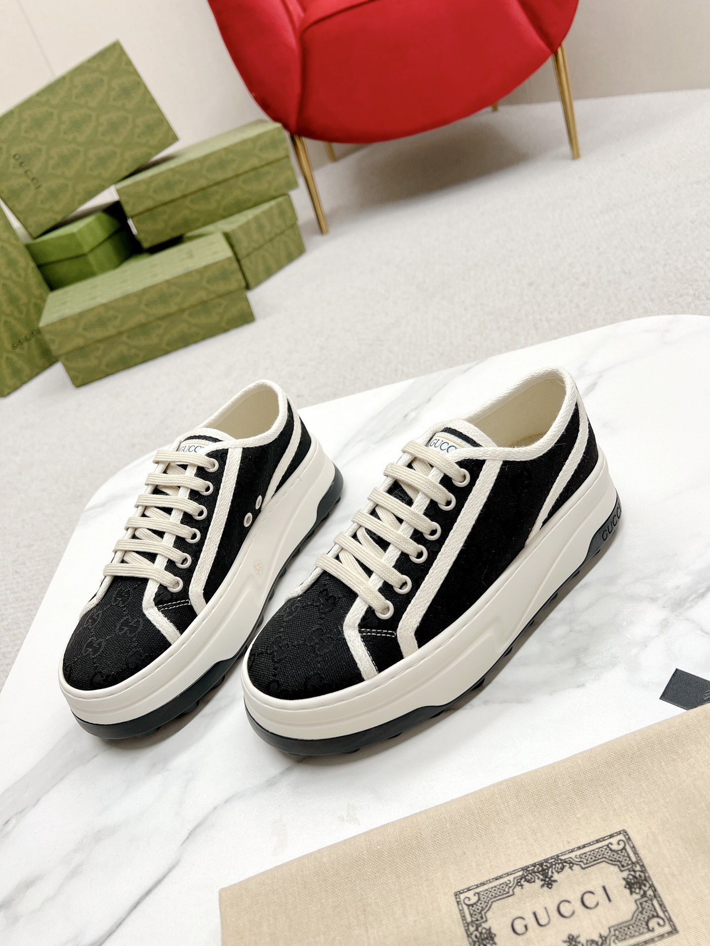 Gucci Tennis 1977