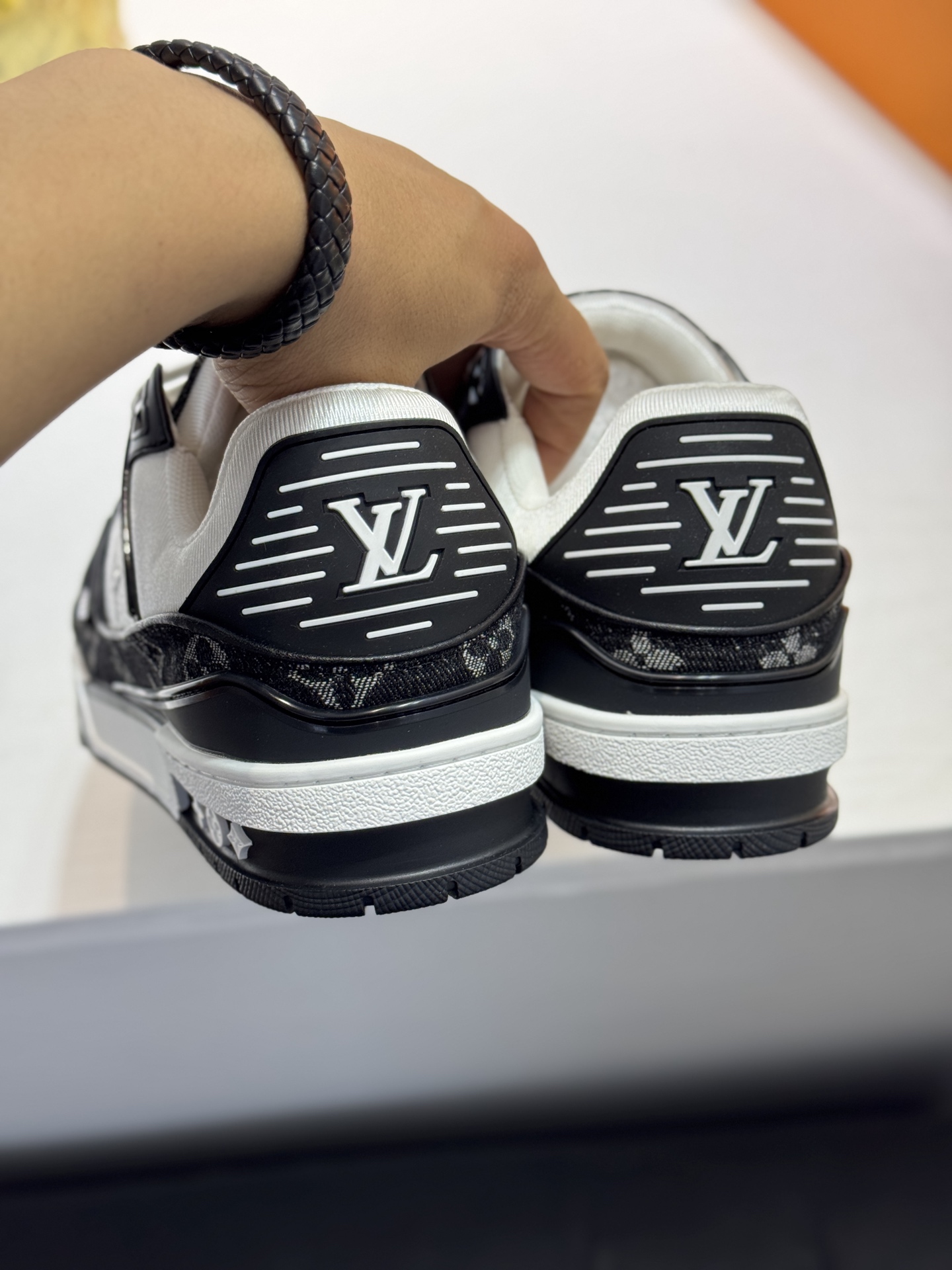 LV Louis vuitton Trainer Sneaker Low Virgil Abloh Monogram