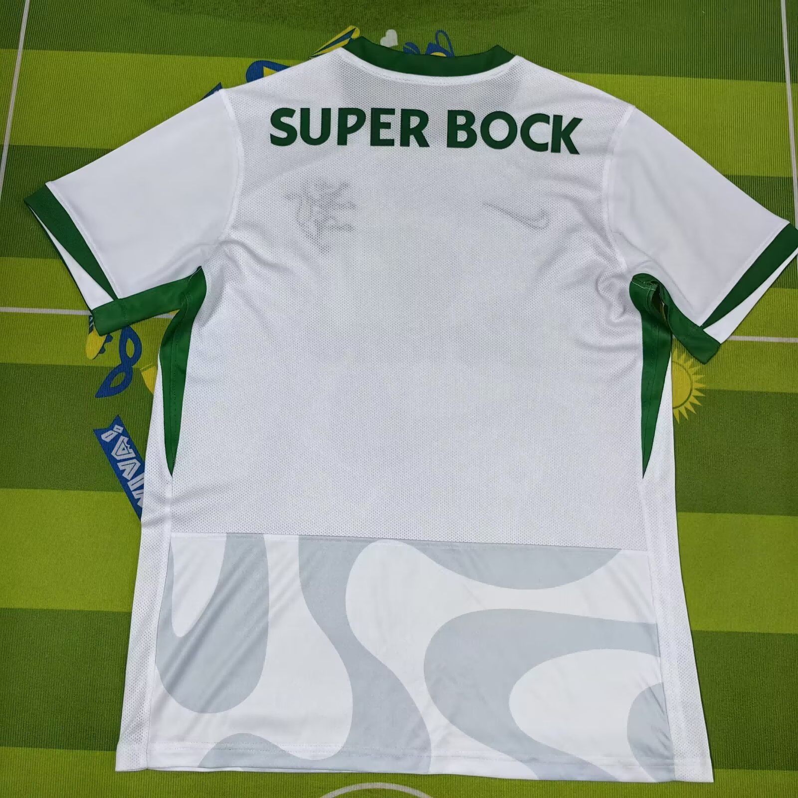 2025/2026 Sporting Lisbon Away Football Shirt（Fan Edition）