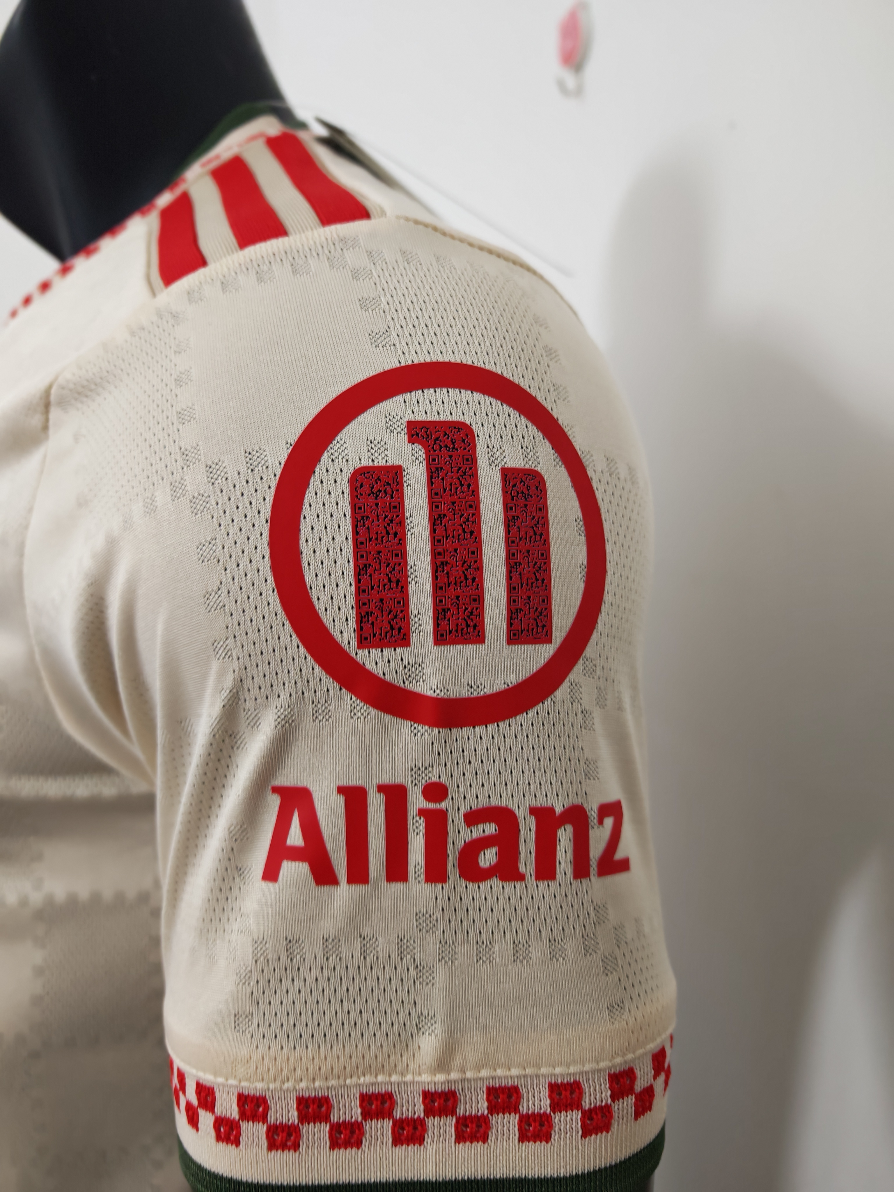 2025/2026 Bayern Special Edition Football Shirt (Player Edition)