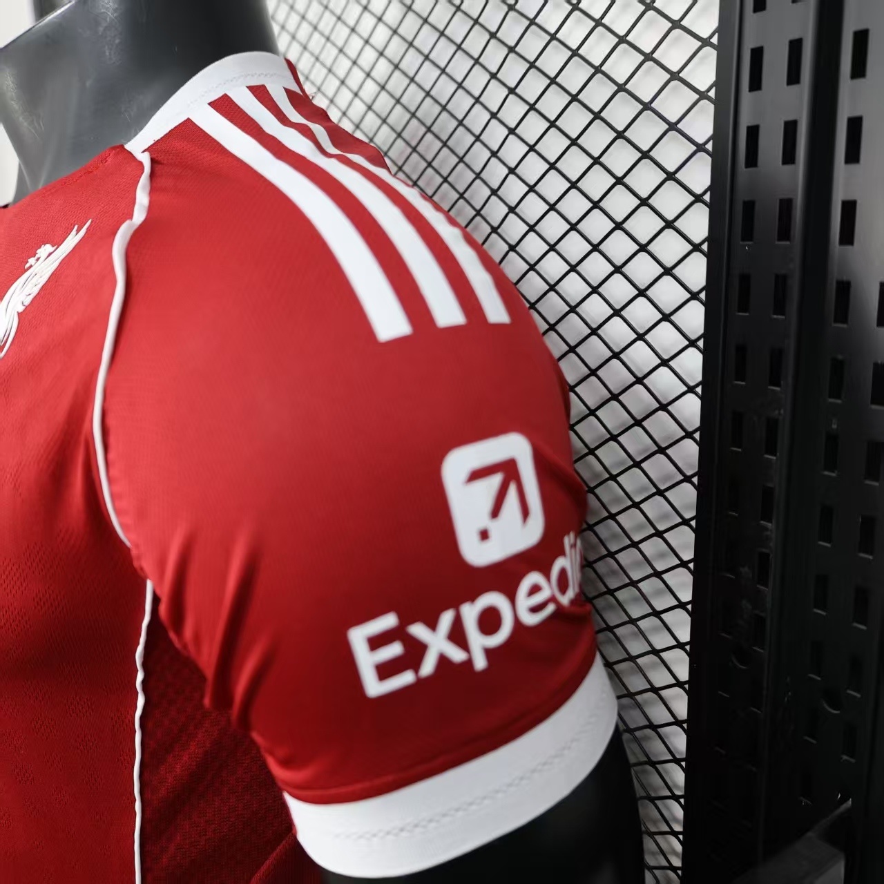 2025/2026 Liverpool “Play On” Home Football Shirt (Player)