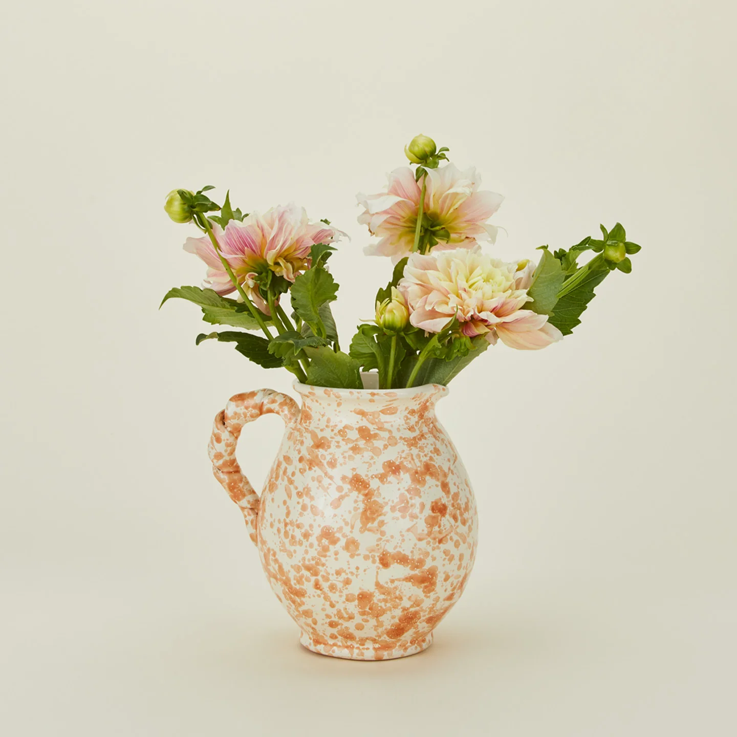 Splatter Cigno Jug - Tan/Ivory