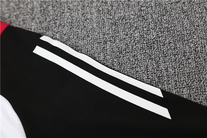 24/25 Manchester United white Half Zip Training Kit (Adult Kids Kit)