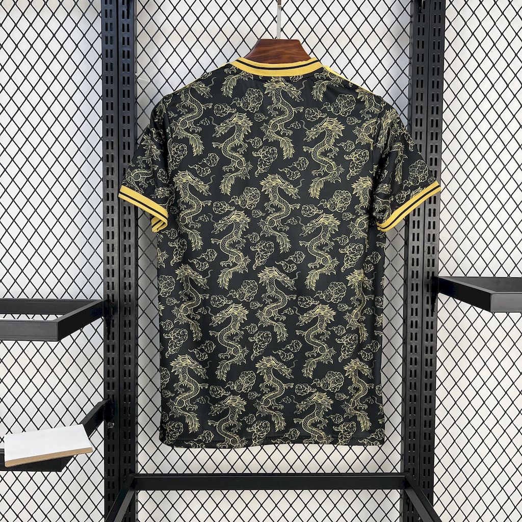 2025/2026 Real Madrid Special Edition Football Shirt （Fan Edition）