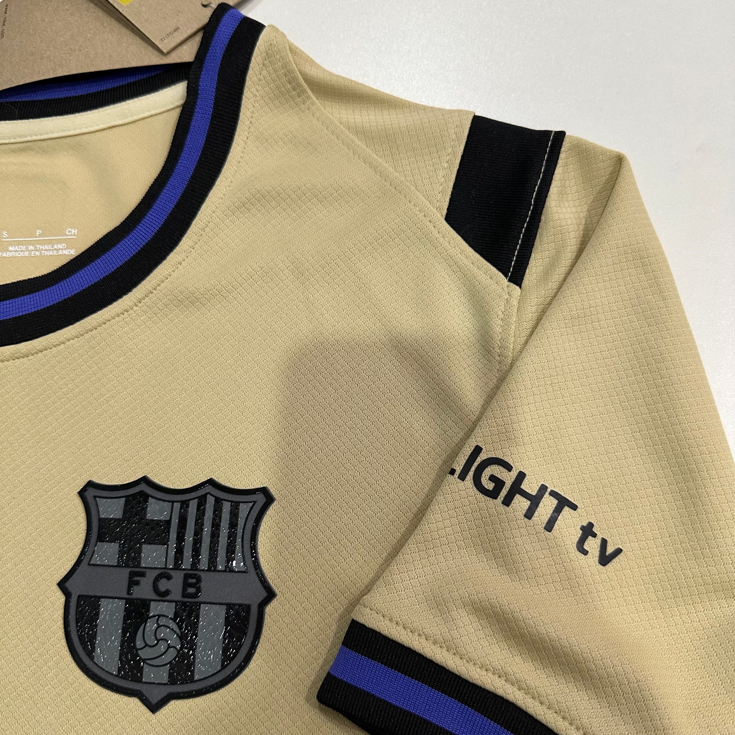 2025/2026 Barcelona Away Football Shirt (Fan Edition)