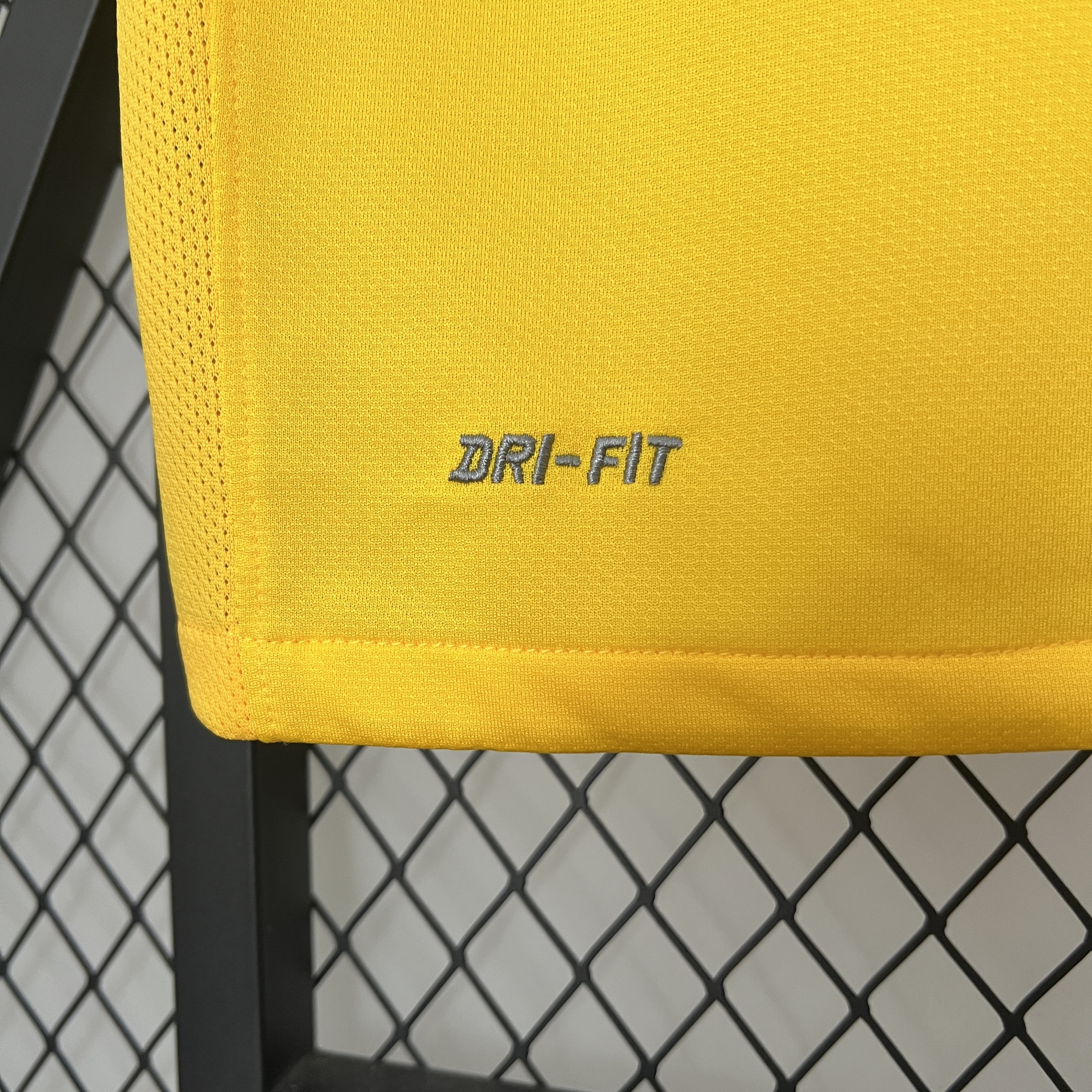 2010 Brazil home Retro Football Shirt