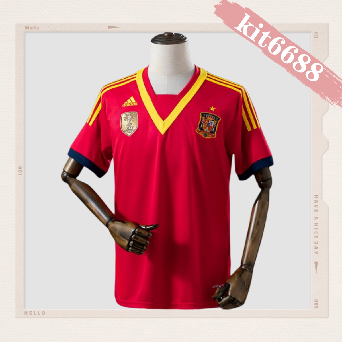 2013 Spain home Retro Football Shirt
