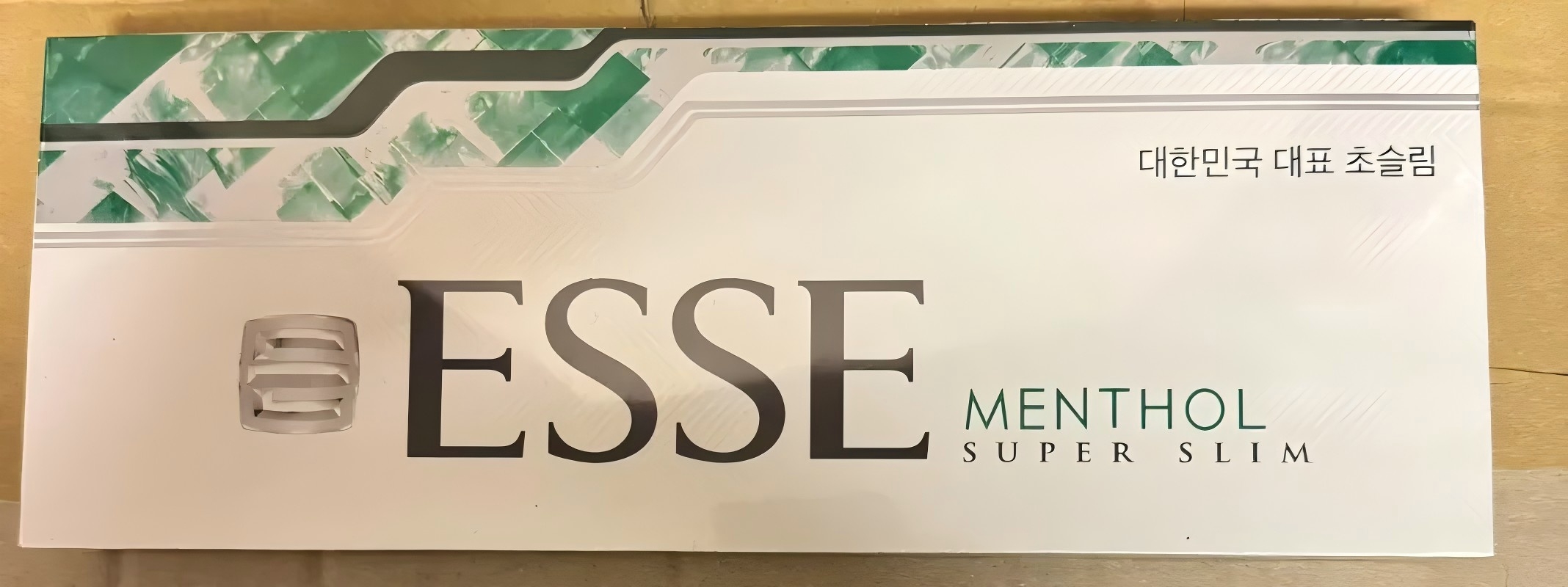 ESSE Menthol 5mg 10-pack carton showing authentic Korean quality and slim filter technology