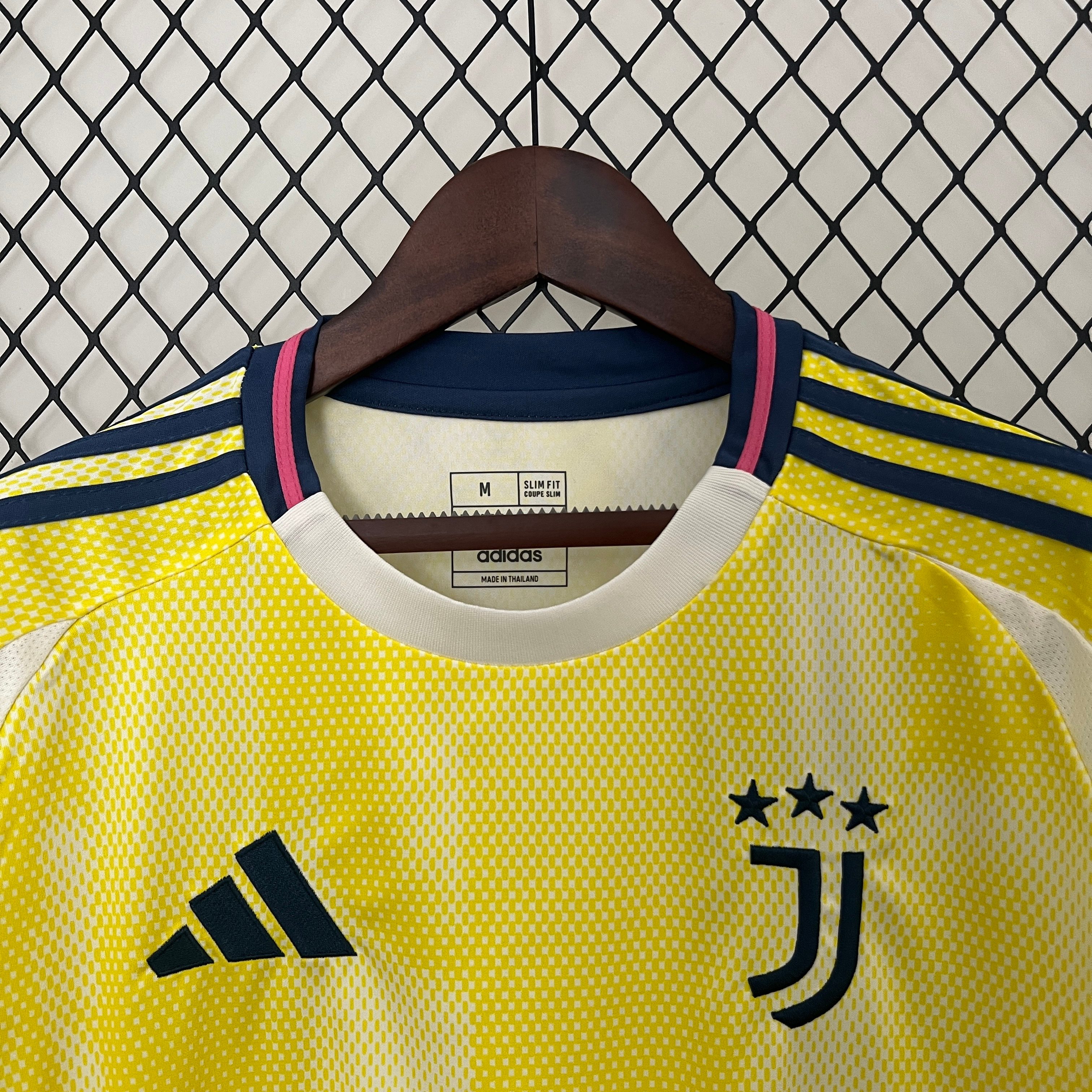 2024/2025 Juventus Away Football Shirt (FANS)