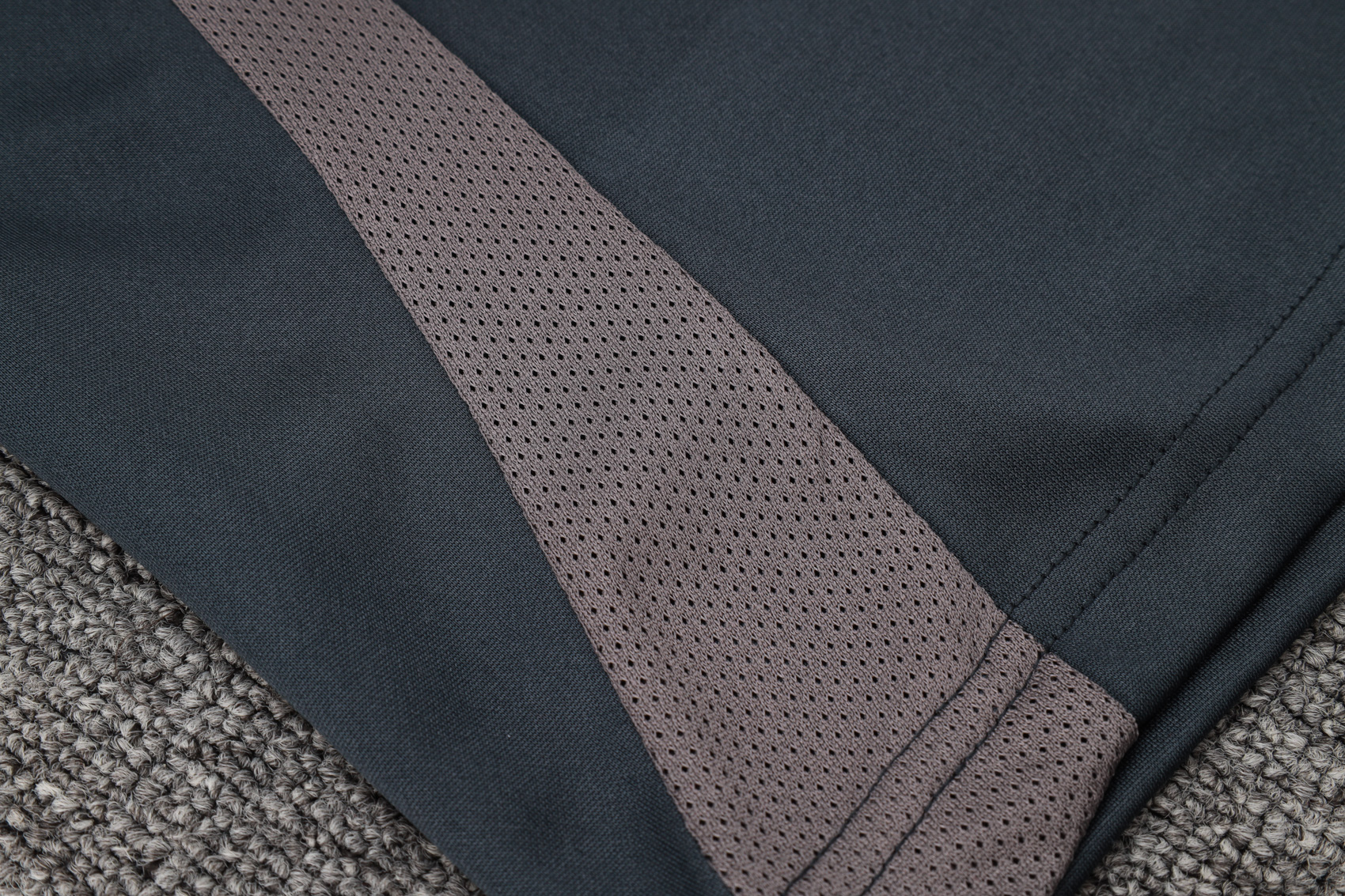 2024/2025 Real Madrid Grey Adult Half Zip Training Kit (Adult Kit)