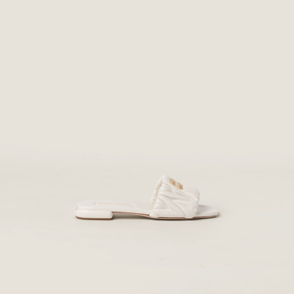 Matelassé nappa leather slides