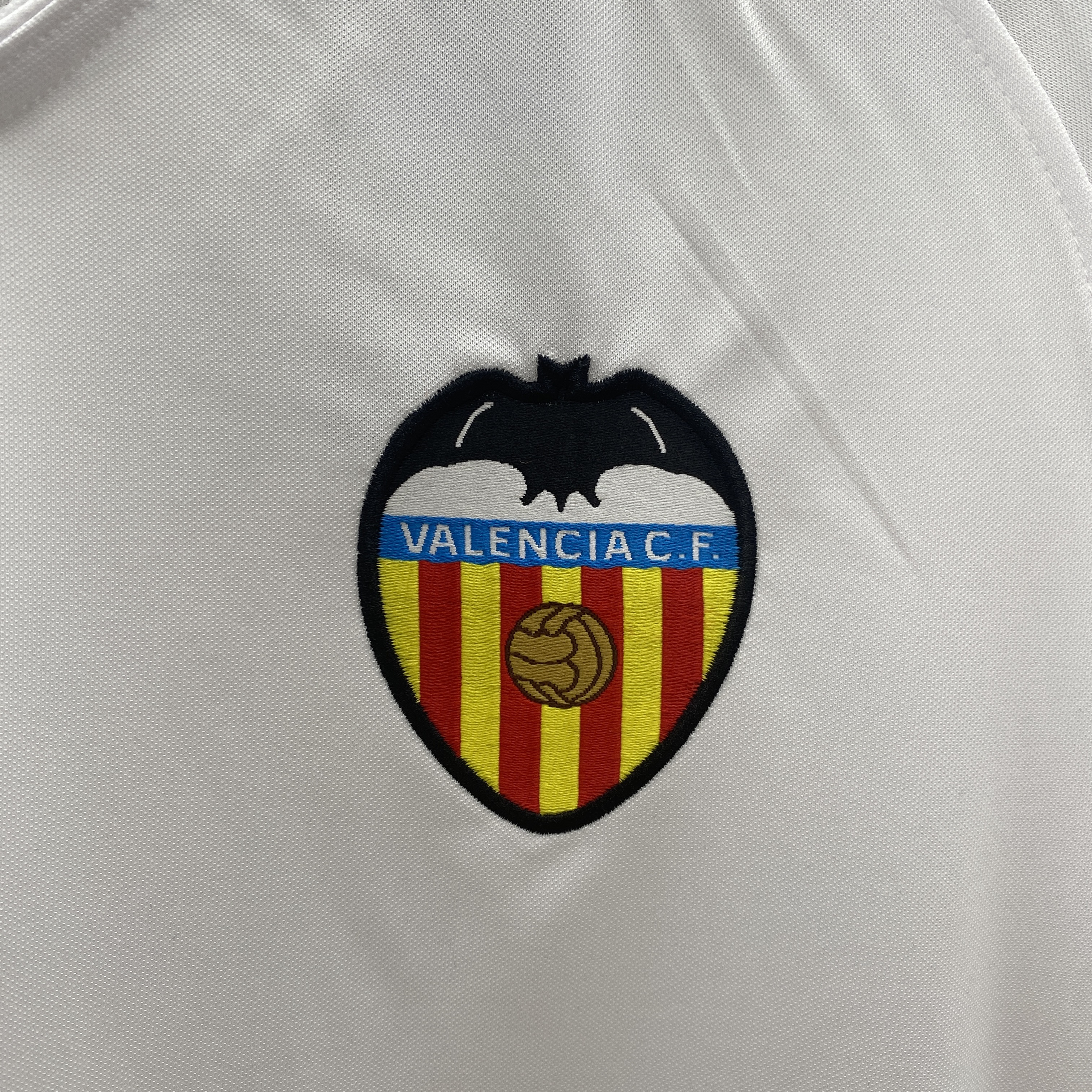 2006/2007 Valencia Home Retro Football Shirt