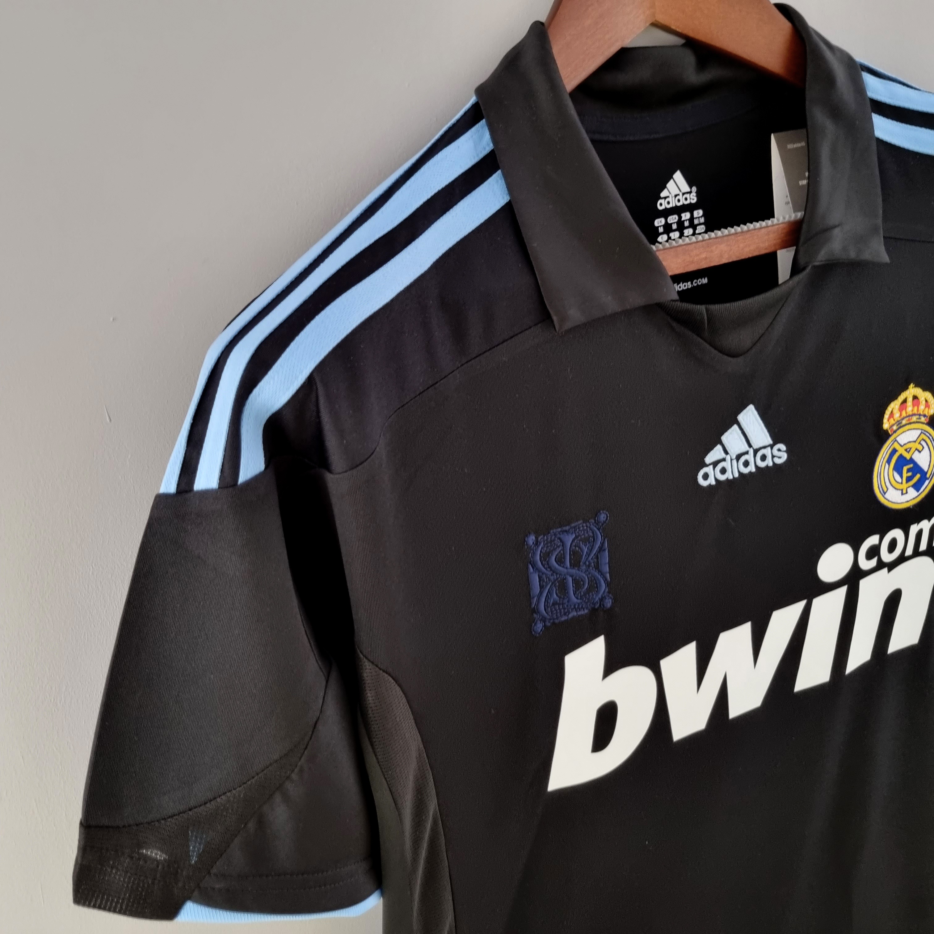 2009/2010 Real Madrid Away Retro Football Shirt