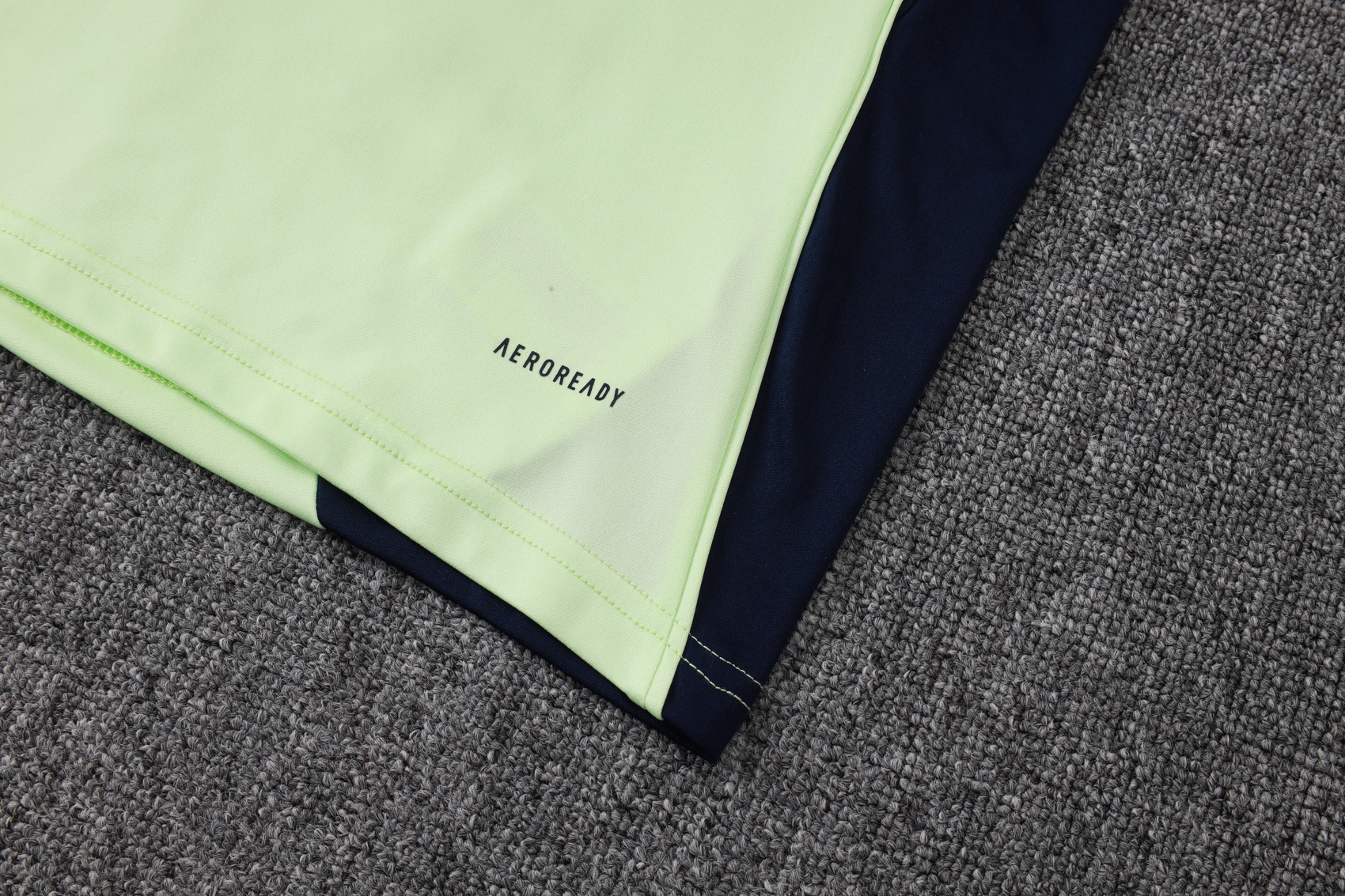 2025/2026 Real Madrid light green adult vest training suit (Adult Kit)