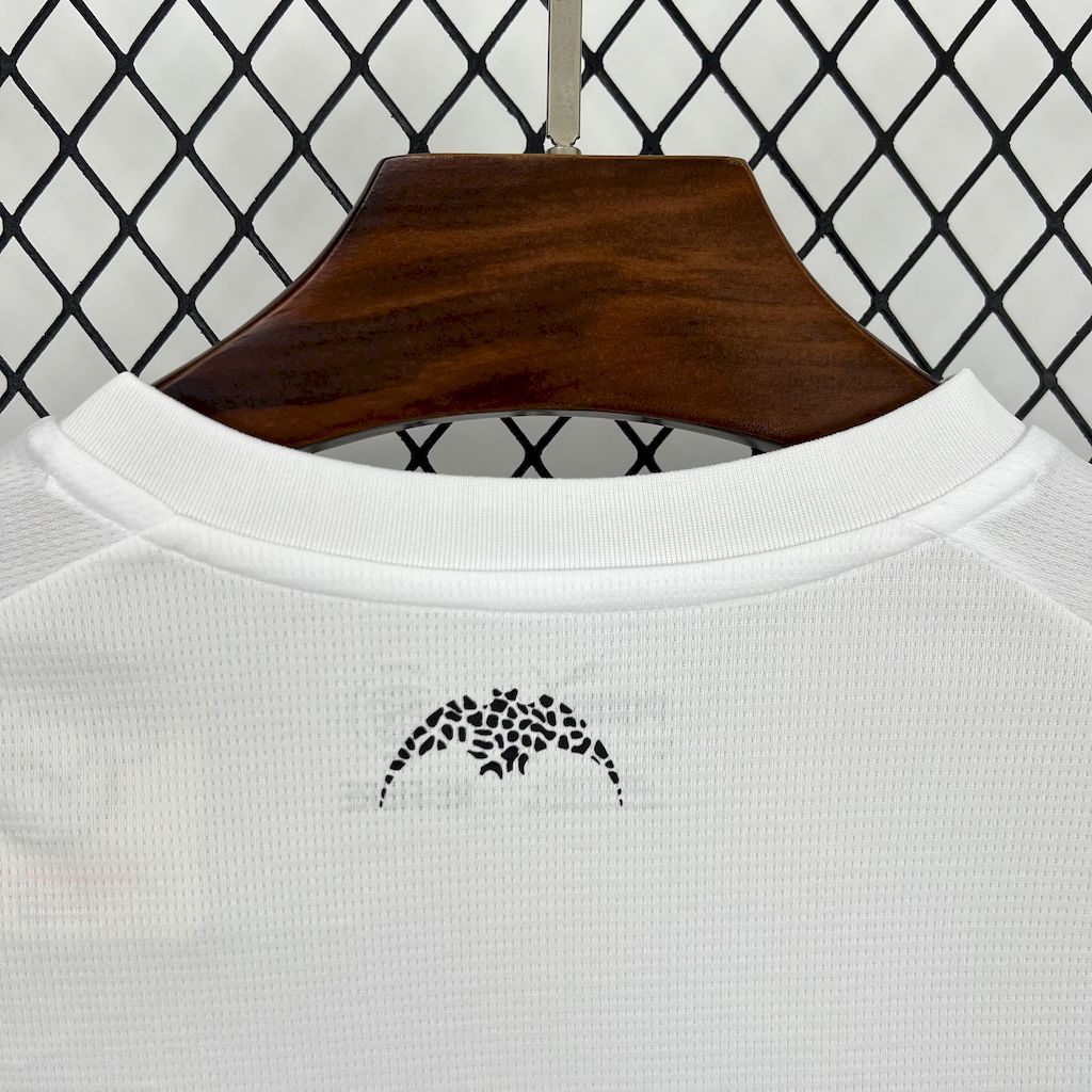 2025/2026 Valencia Home Football Jersey (Fan Edition)