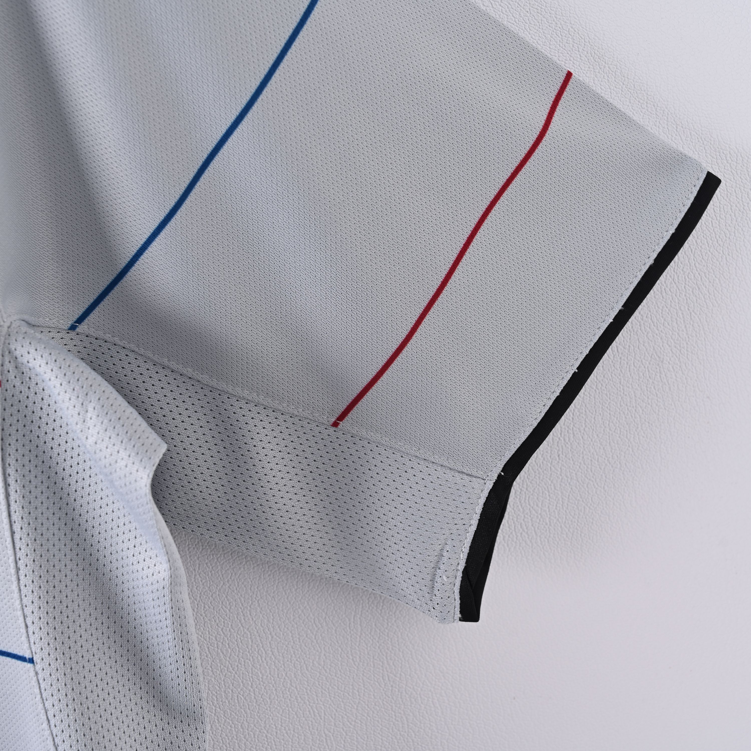 2003/2004 Barcelona Away Retro Football Shirt