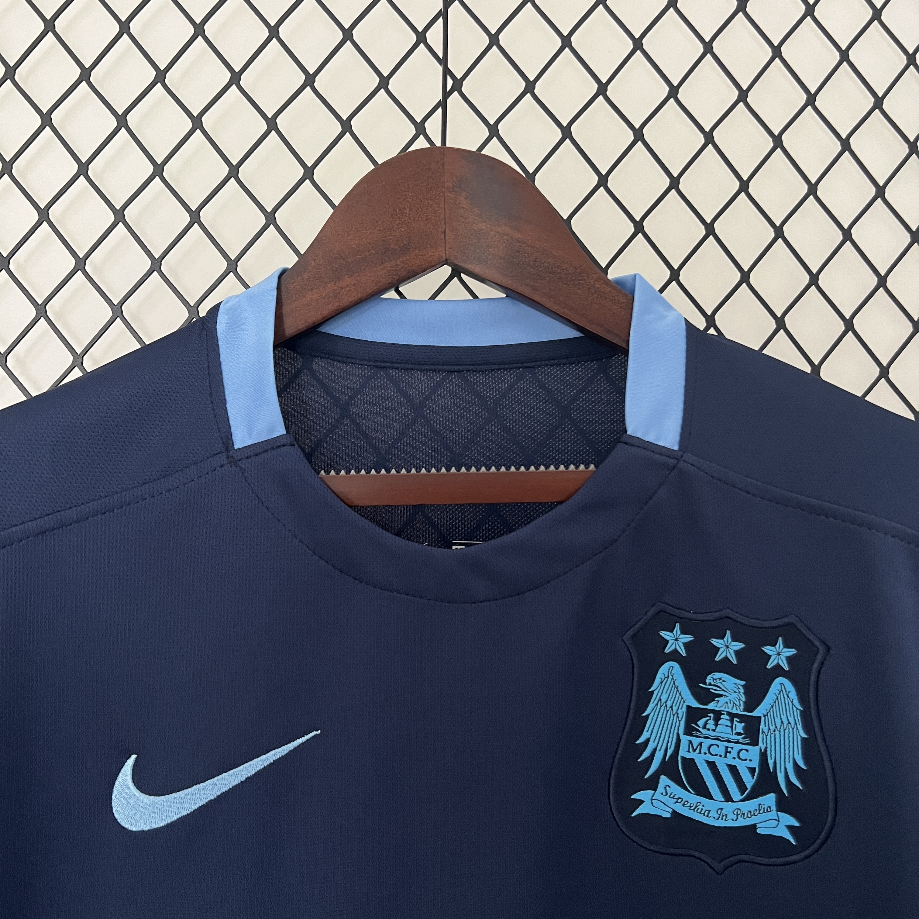 2015/2016 Manchester City Retro Away Football Shirt
