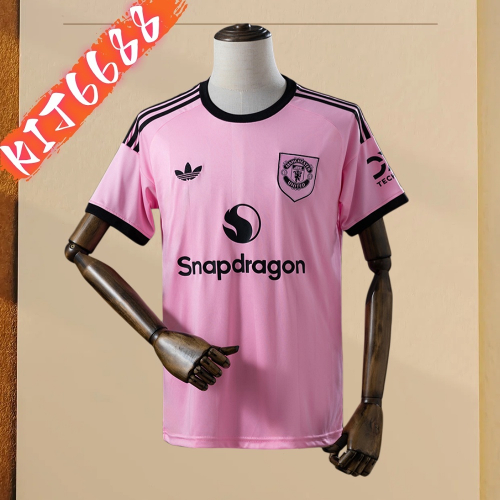 2026 Manchester United goalkeeper   Football Shirt (Fans Edition)