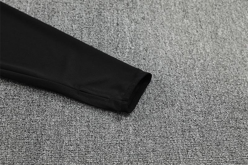 2025/2026 Juventus Adult Half Zip Training Suit (Adult Kit)