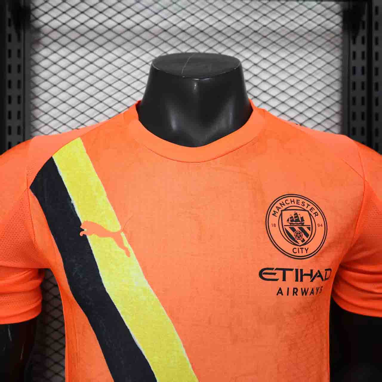 2025/2026 Manchester City Goalkeeper Football Shirt (Player)