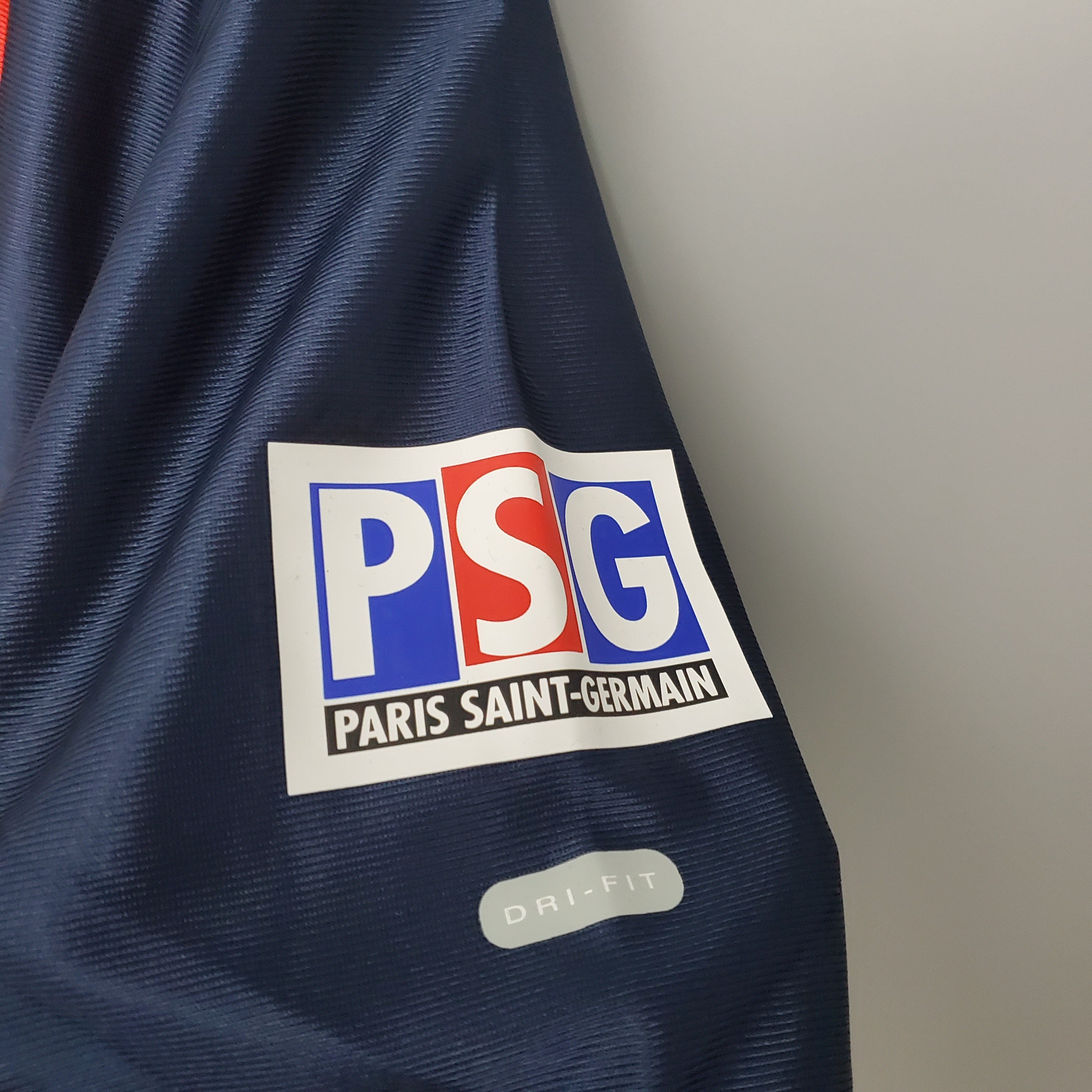 2001/2002 Paris Saint-Germain Home Retro Football Shirt