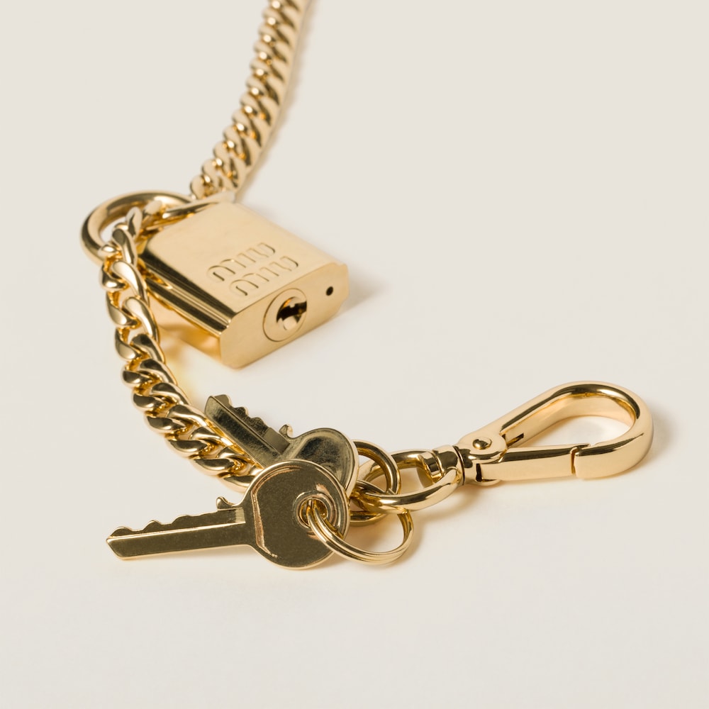 Metal key chain trick