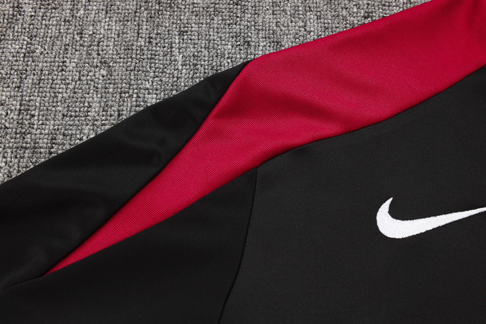 24/25 Paris Saint-Germain Half-Zip Tracksuit (Adult Kit)